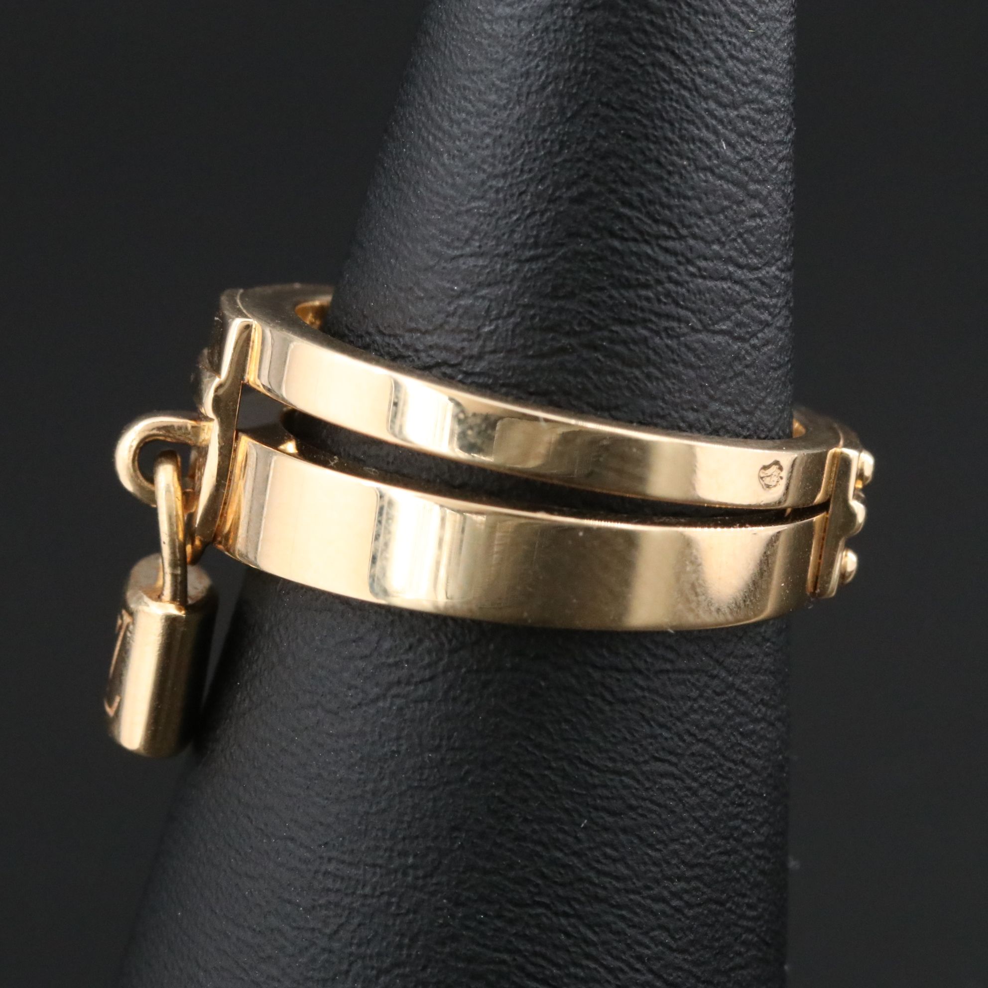 Louis Vuitton 18K Lockit Padlock Charm Ring