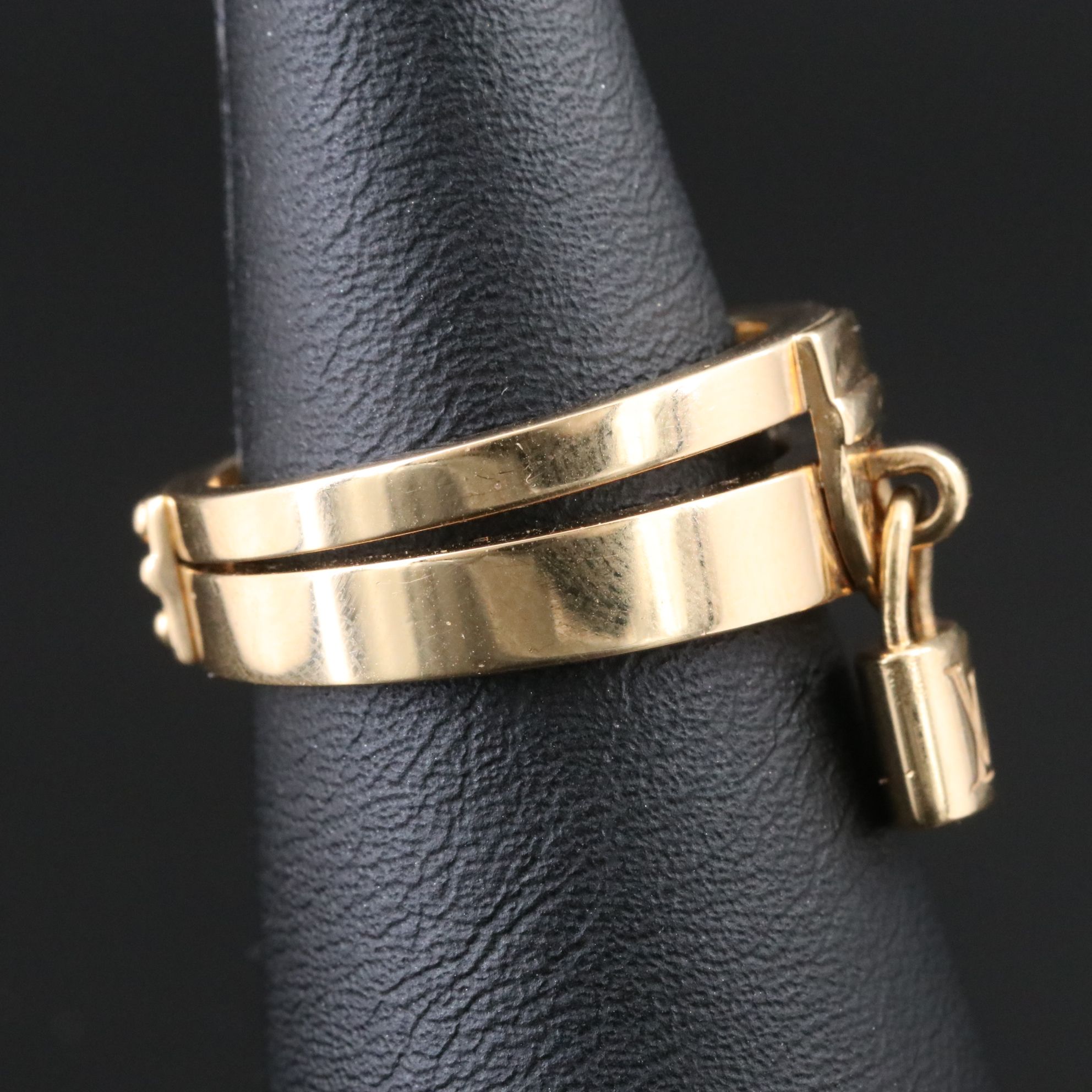 Louis Vuitton 18K Lockit Padlock Charm Ring