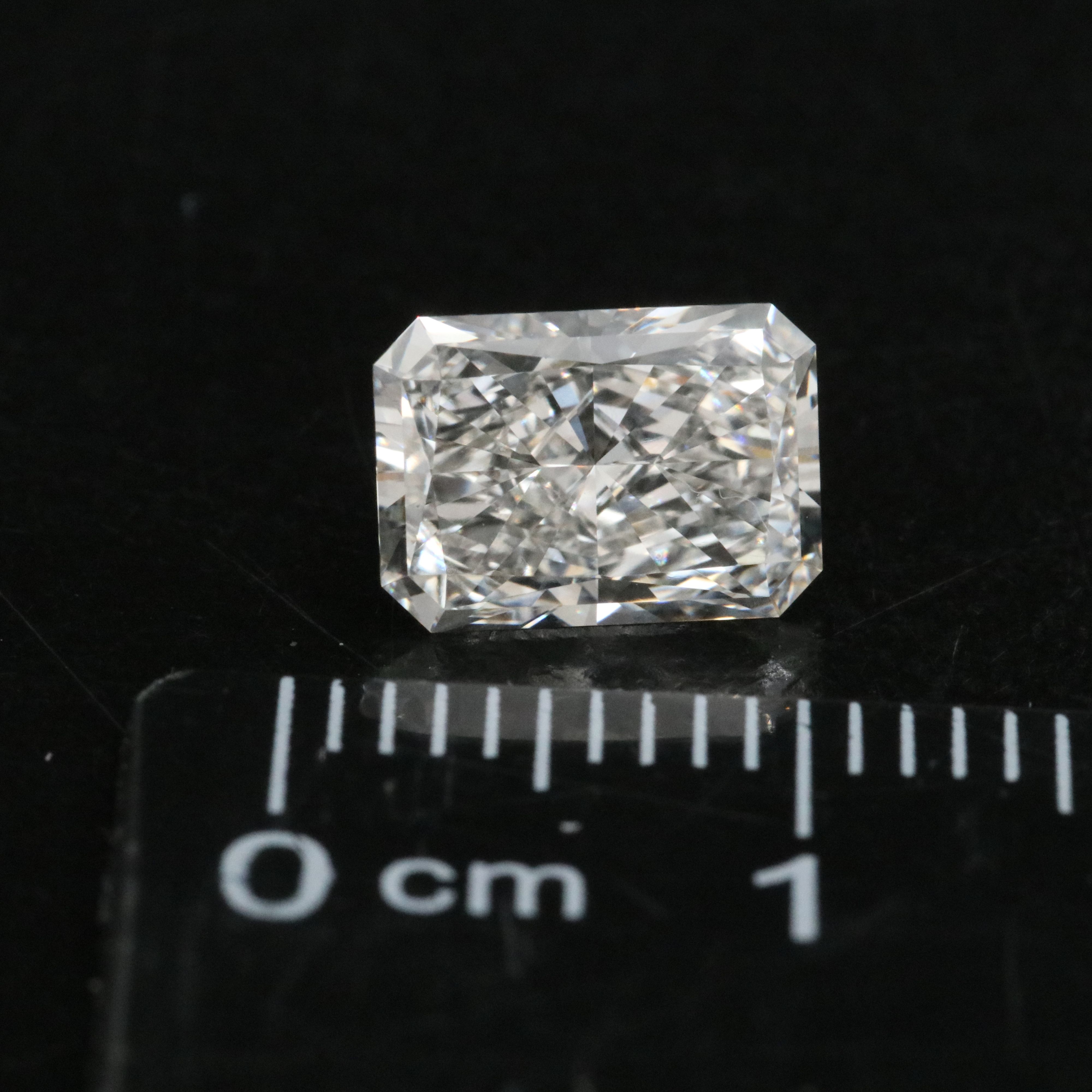 Loose 1.91 CT Lab Grown Diamond with IGI Report