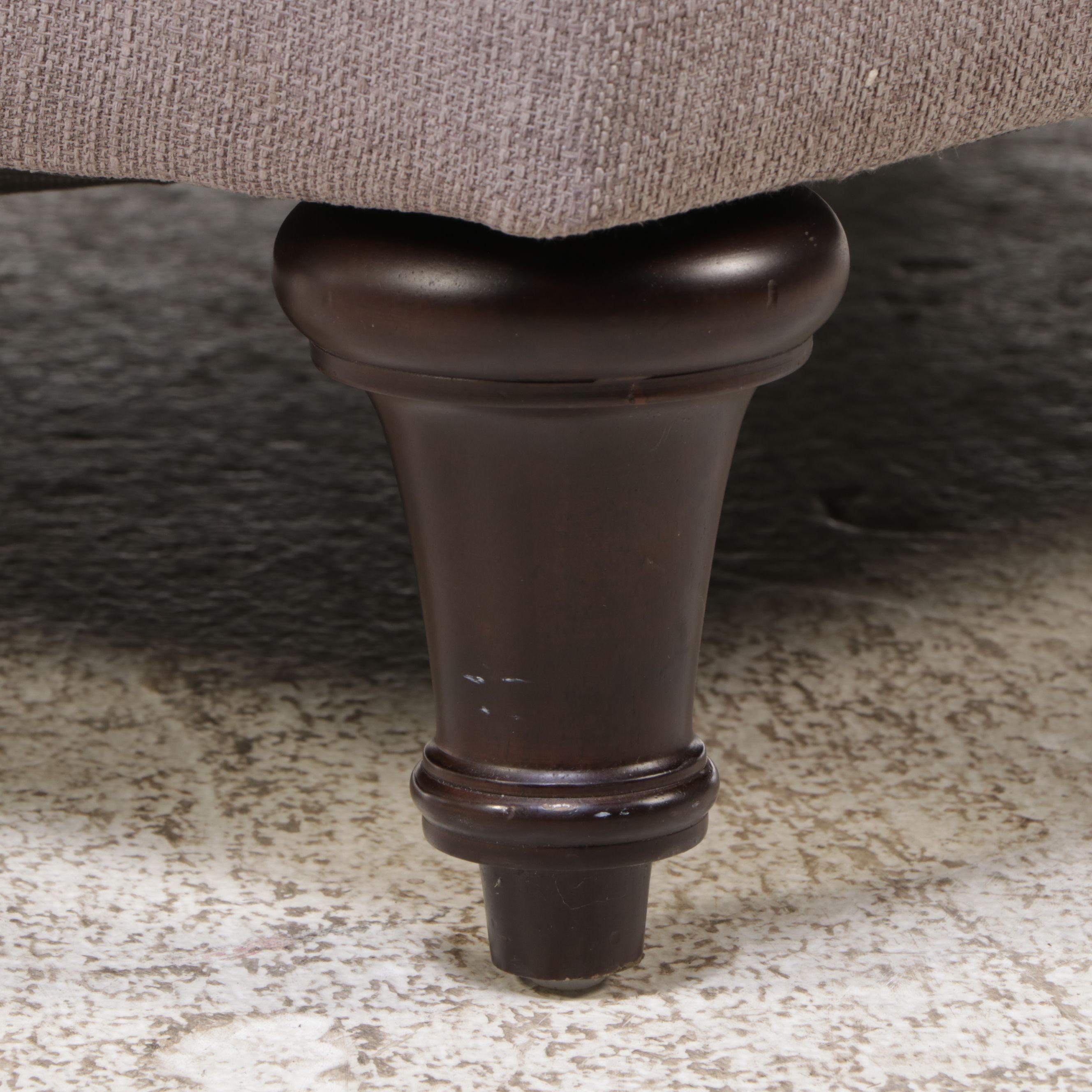 Kroehler Contemporary Grey Upholstered Lounge Chair with Ottoman