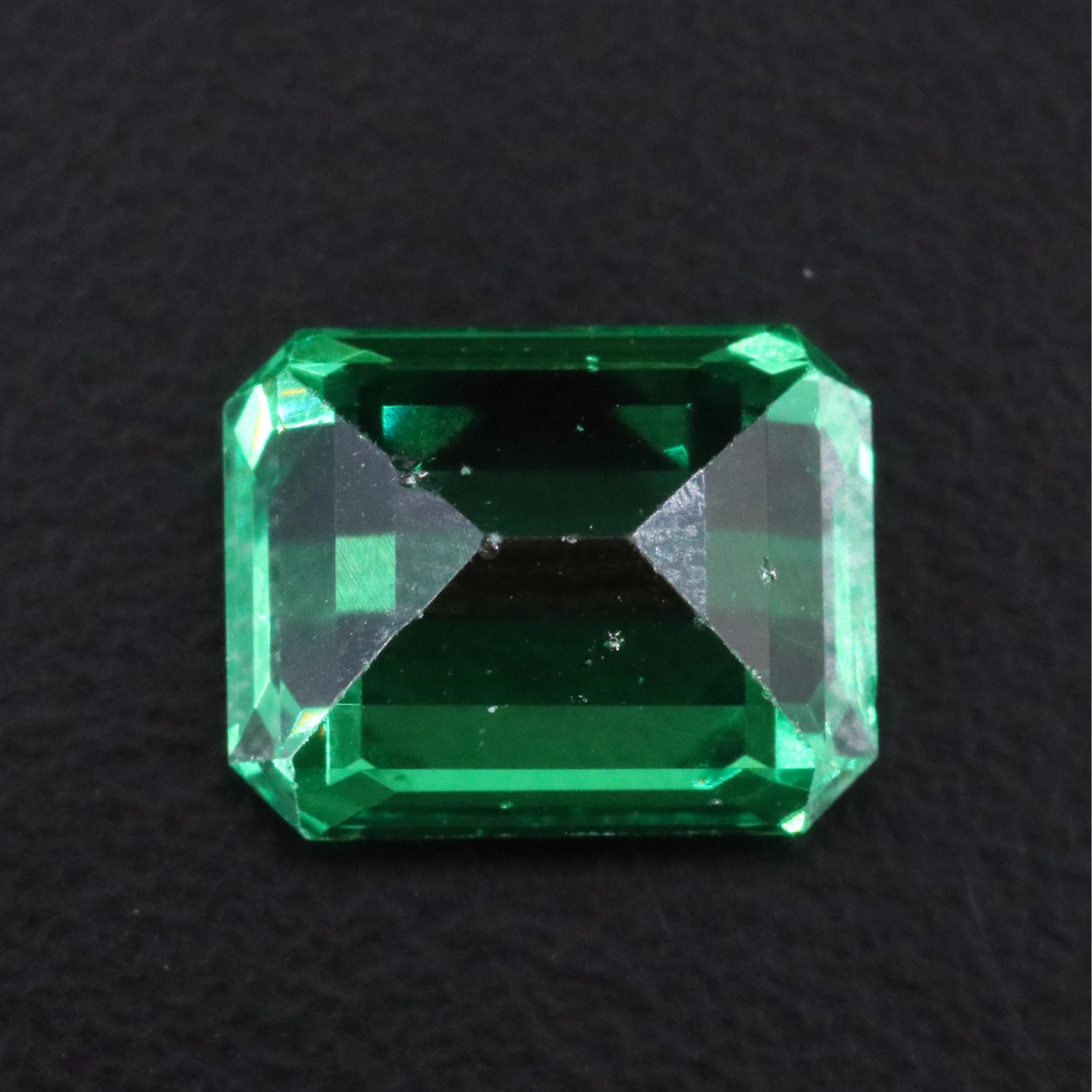 Loose 5.23 CT Lab Grown Emerald