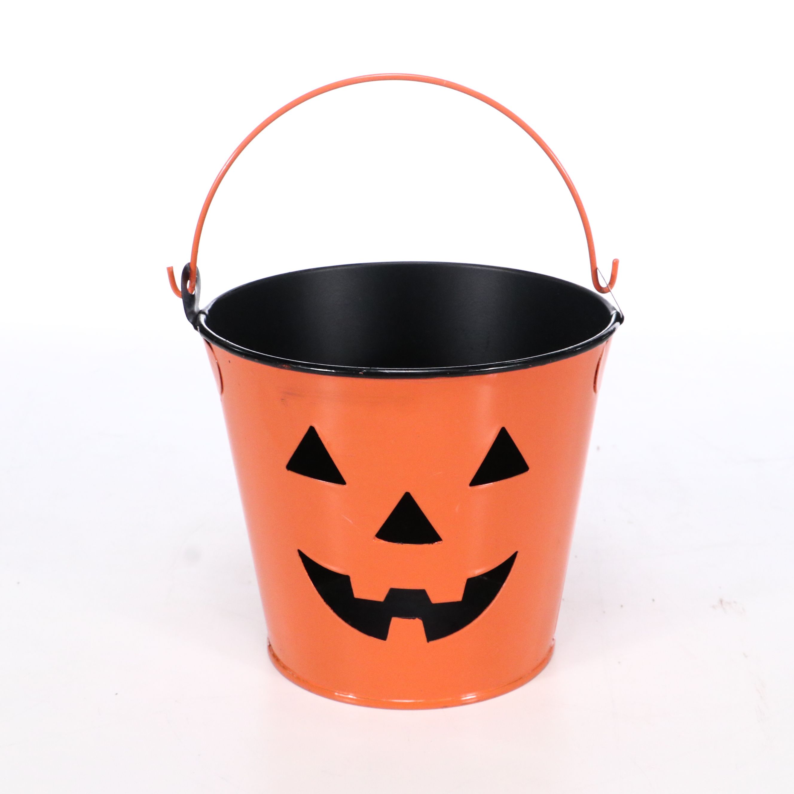 Direct International "Happy Halloween" Sign with More Halloween Décor