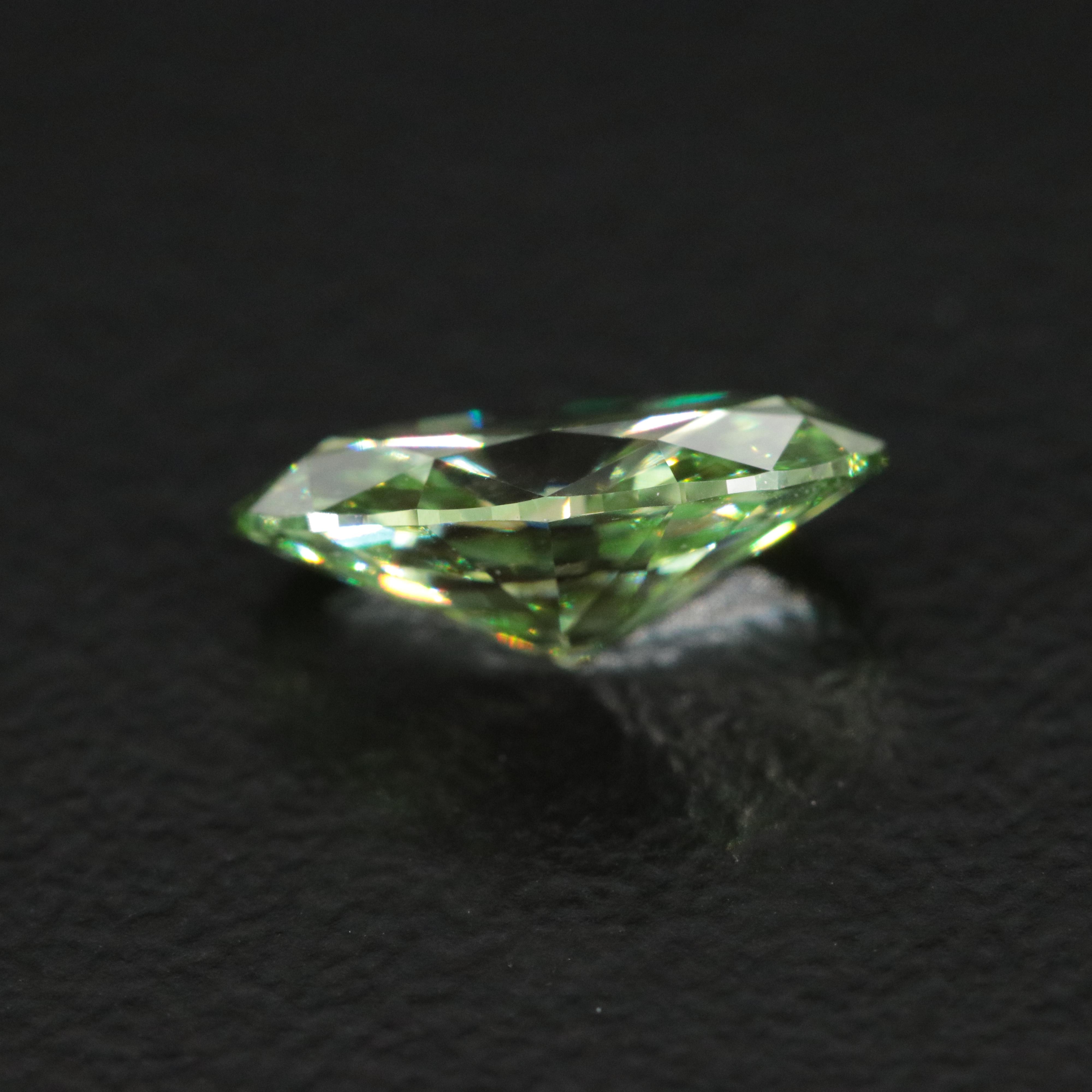 Loose 1.03 CT Lab Grown Fancy Green Diamond with IGI Report