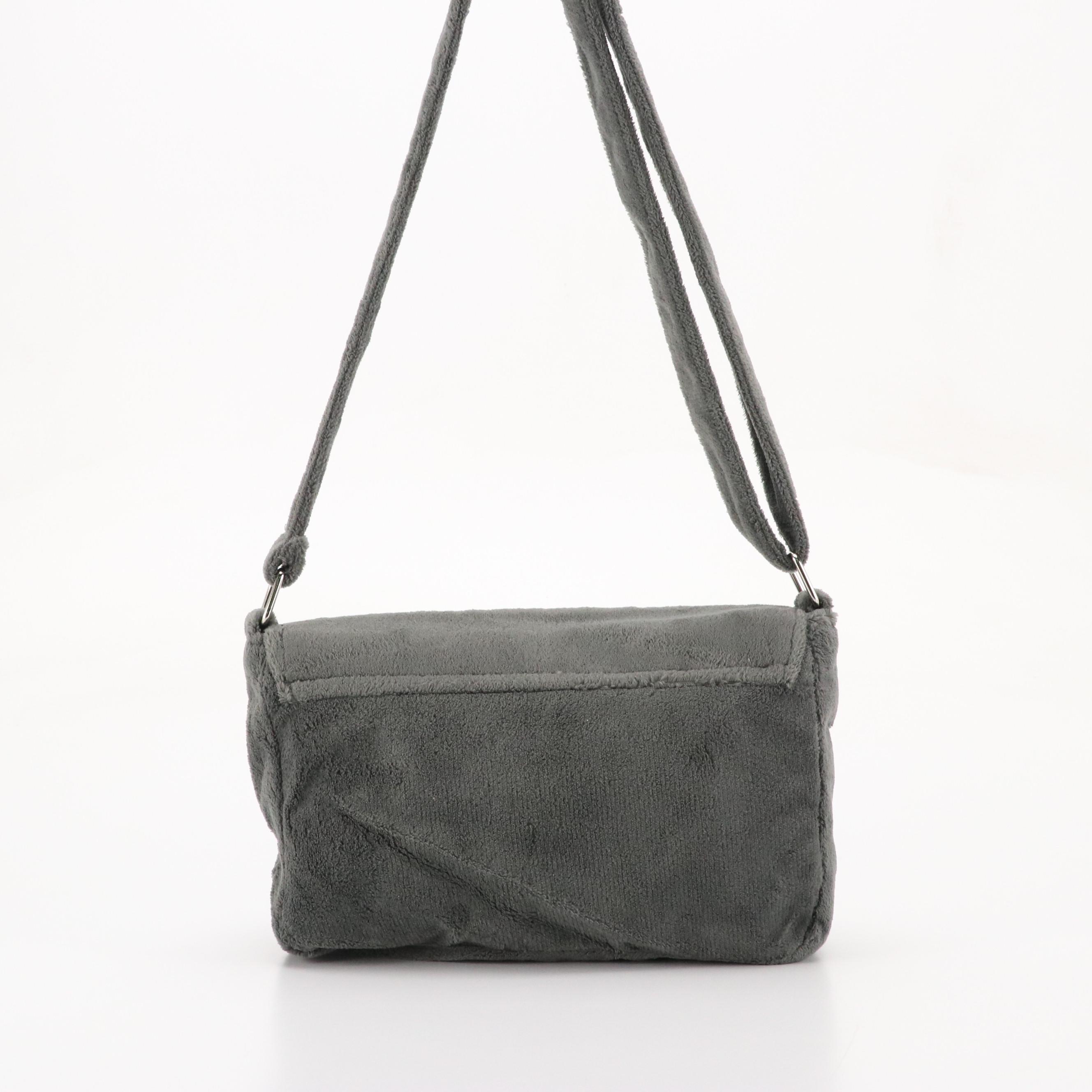 Chanel Makeup Précision Promotional CC Front Flap Crossbody Bag in Fuzzy Gray