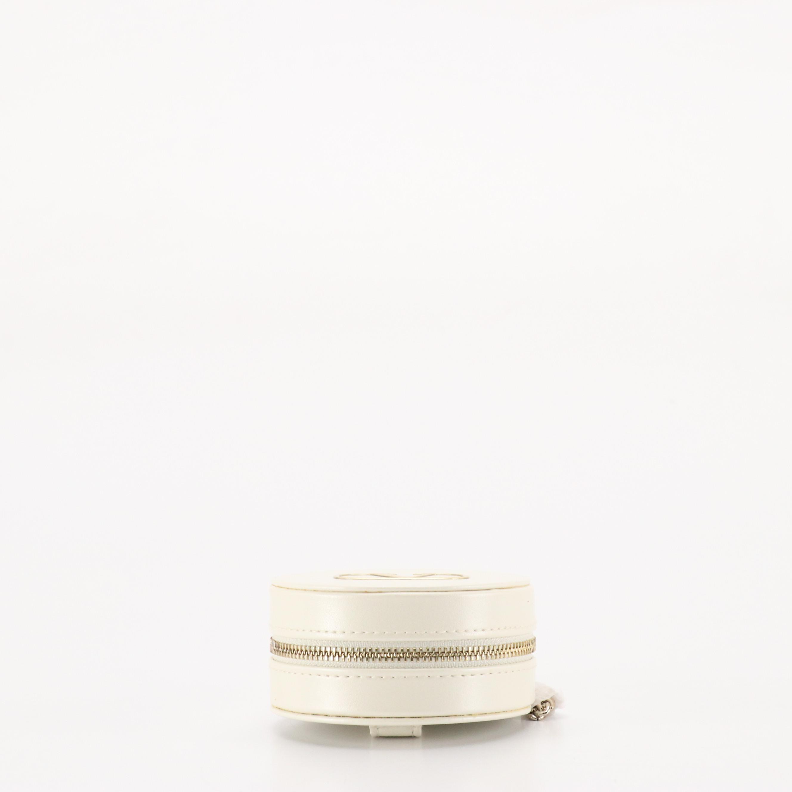 Valentino Beauty Promotional Go-Cushion Mini Round Zip Case