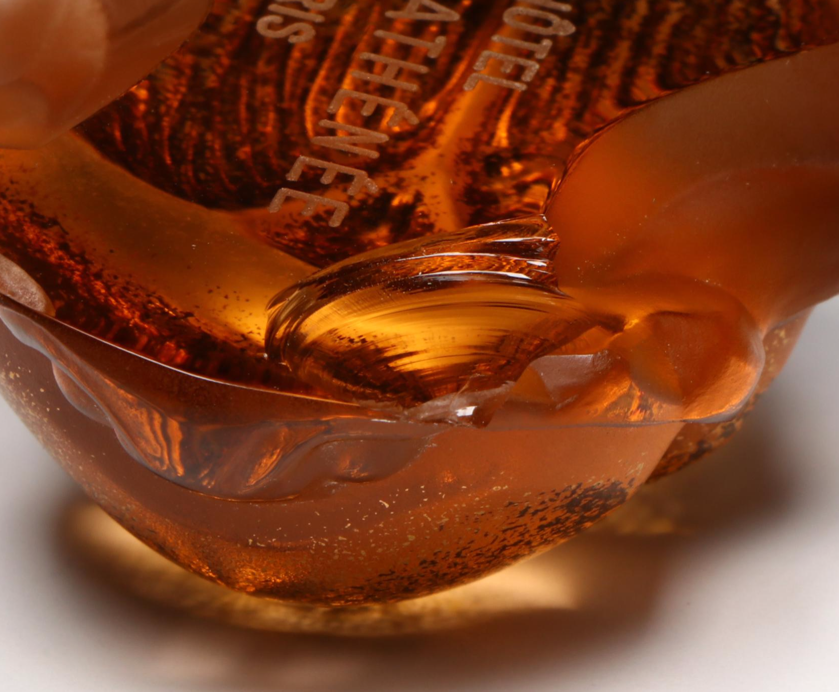 Lalique for the Hôtel Plaza Athénée Scarab Beetle Crystal Paperweight