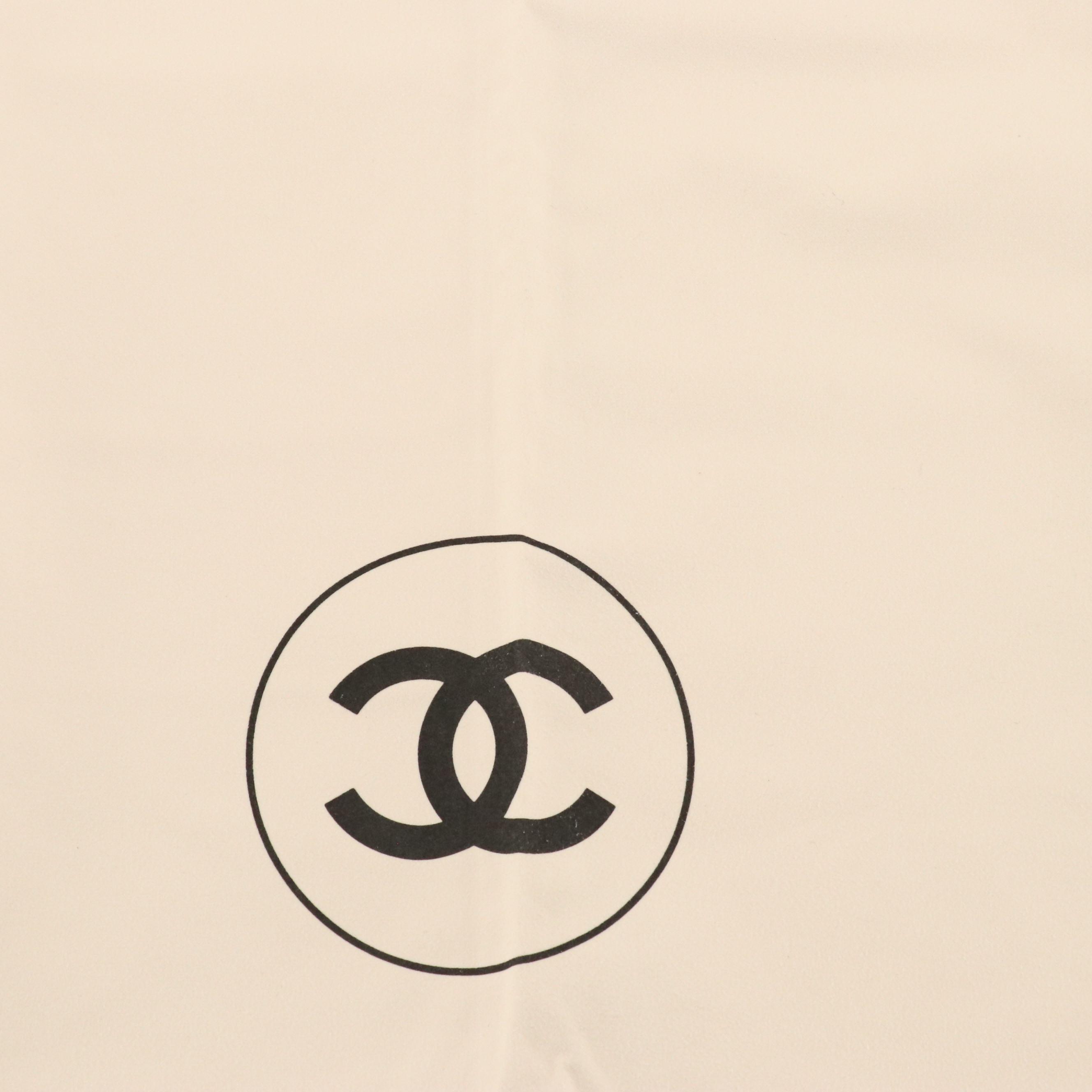 Chanel Beauté Promotional Microfiber Bath Towel with Pouch