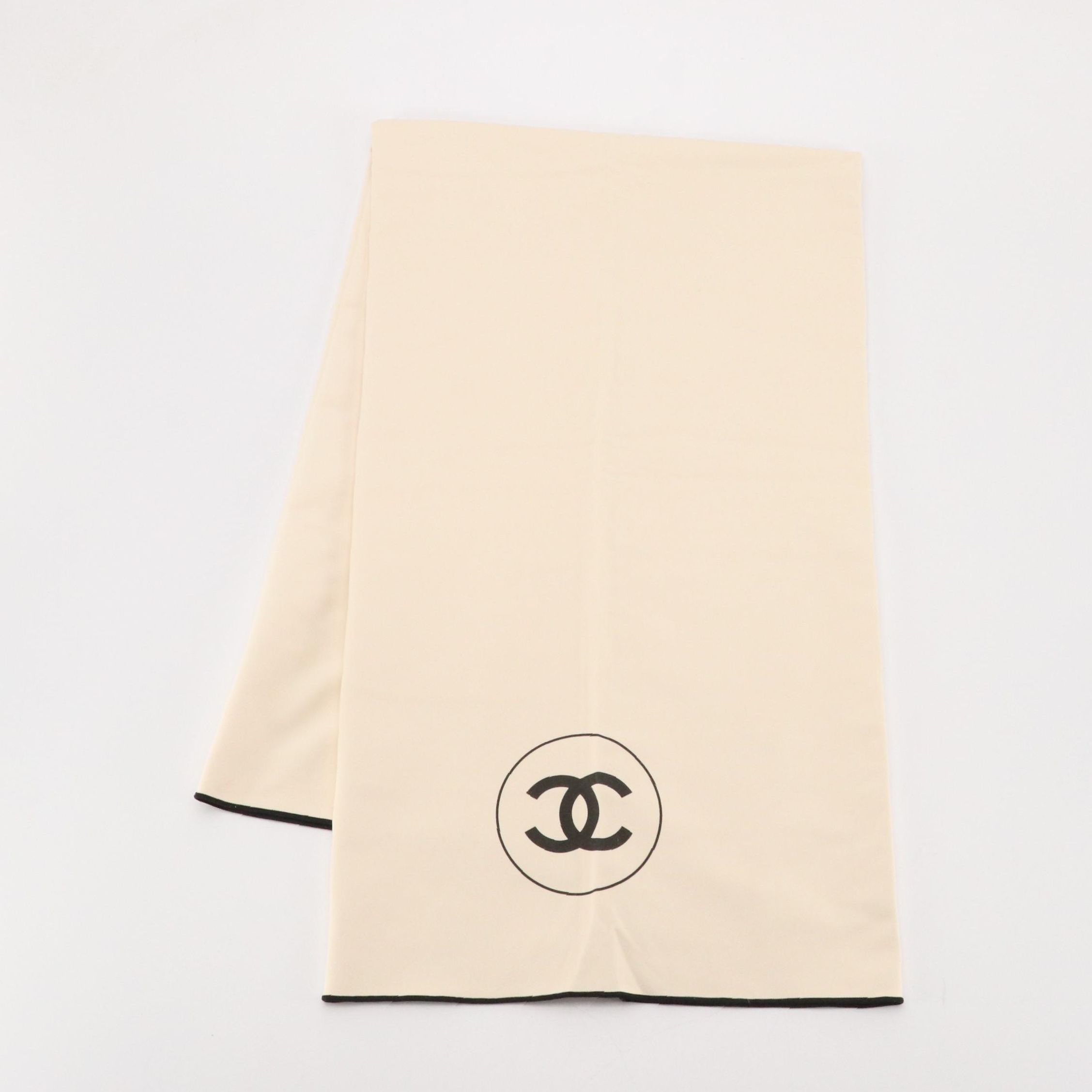 Chanel Beauté Promotional Microfiber Bath Towel with Pouch