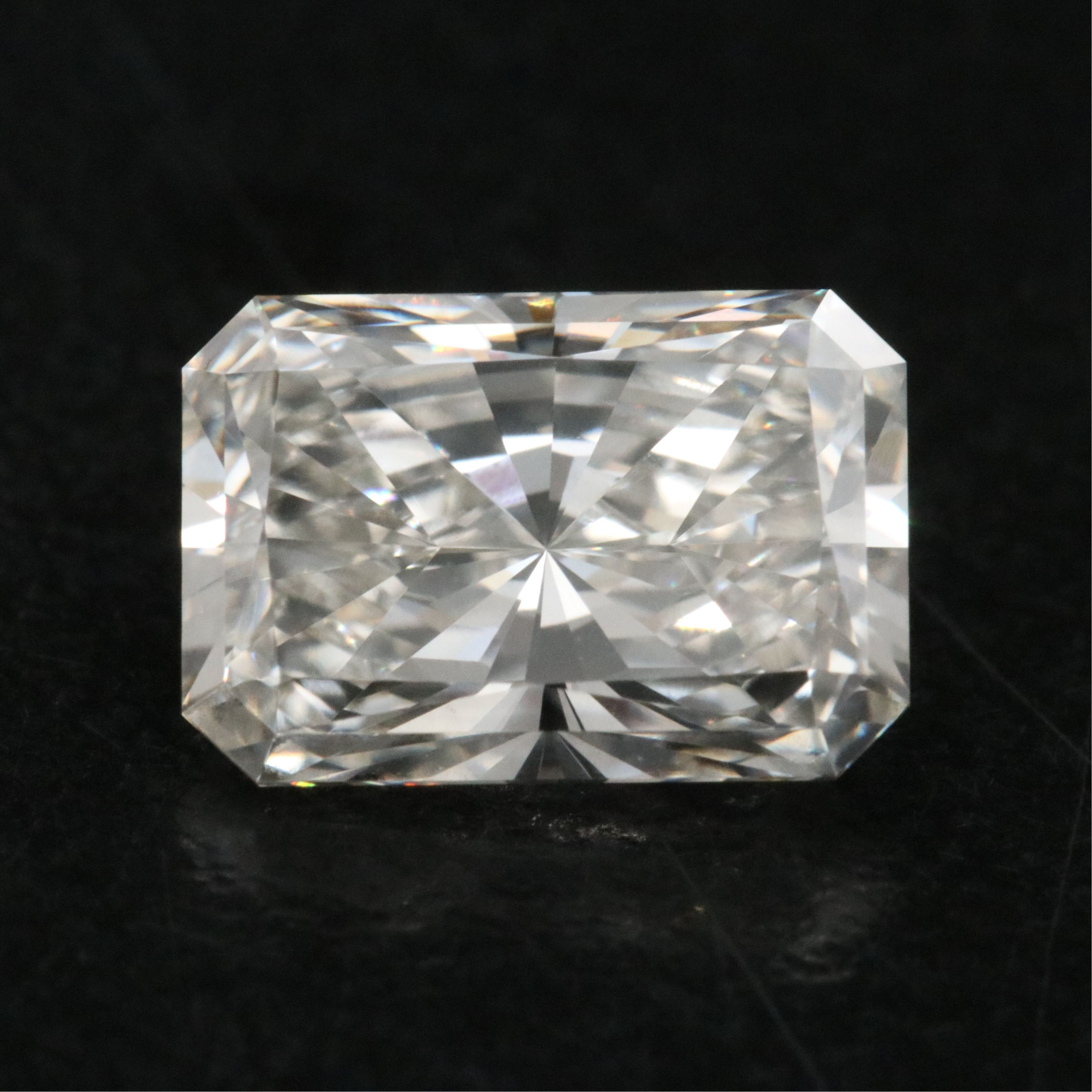 Loose 1.79 CT Lab Grown Diamond with IGI Report