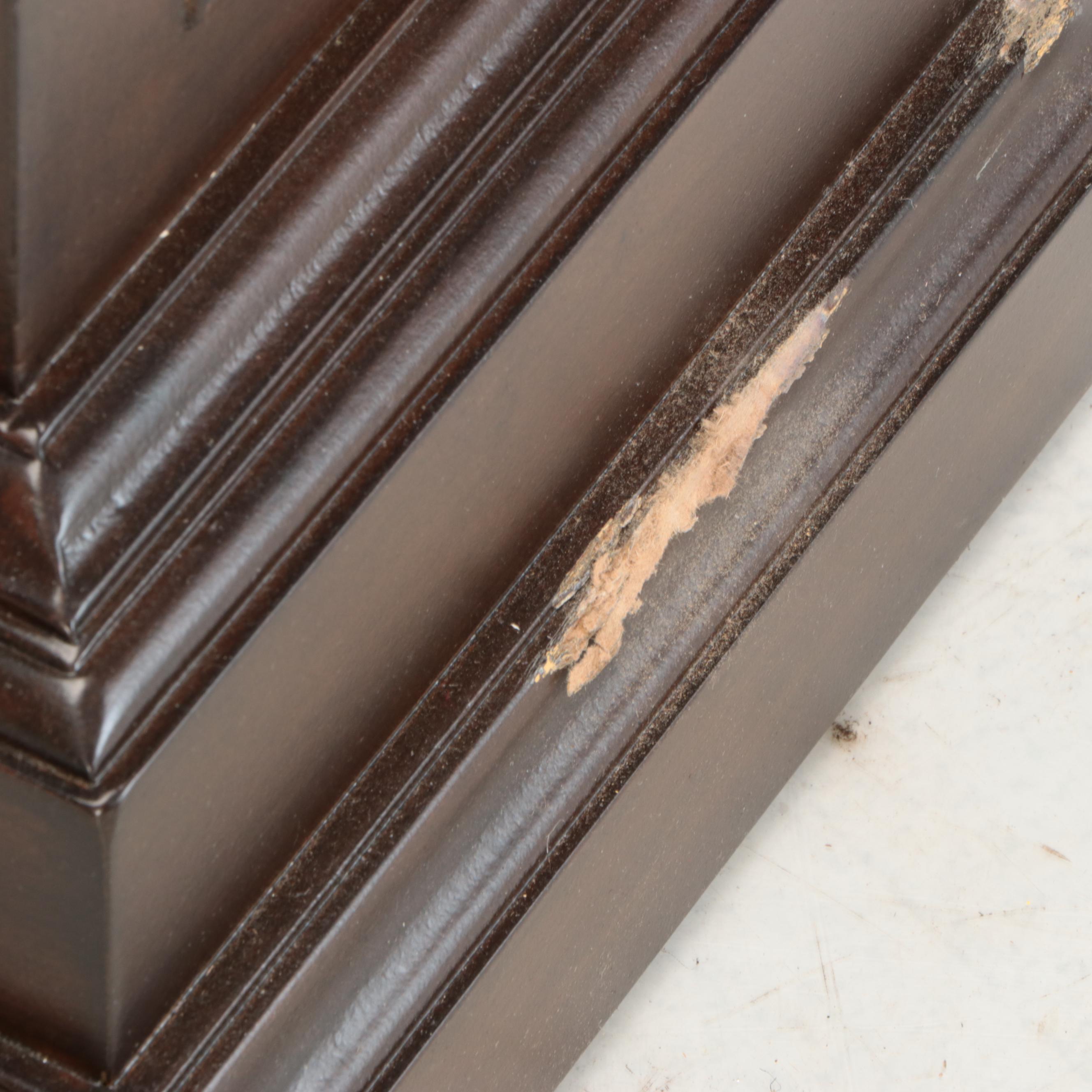 Home Meridian Faux Metal Inlay Accent Pedestal, 2018