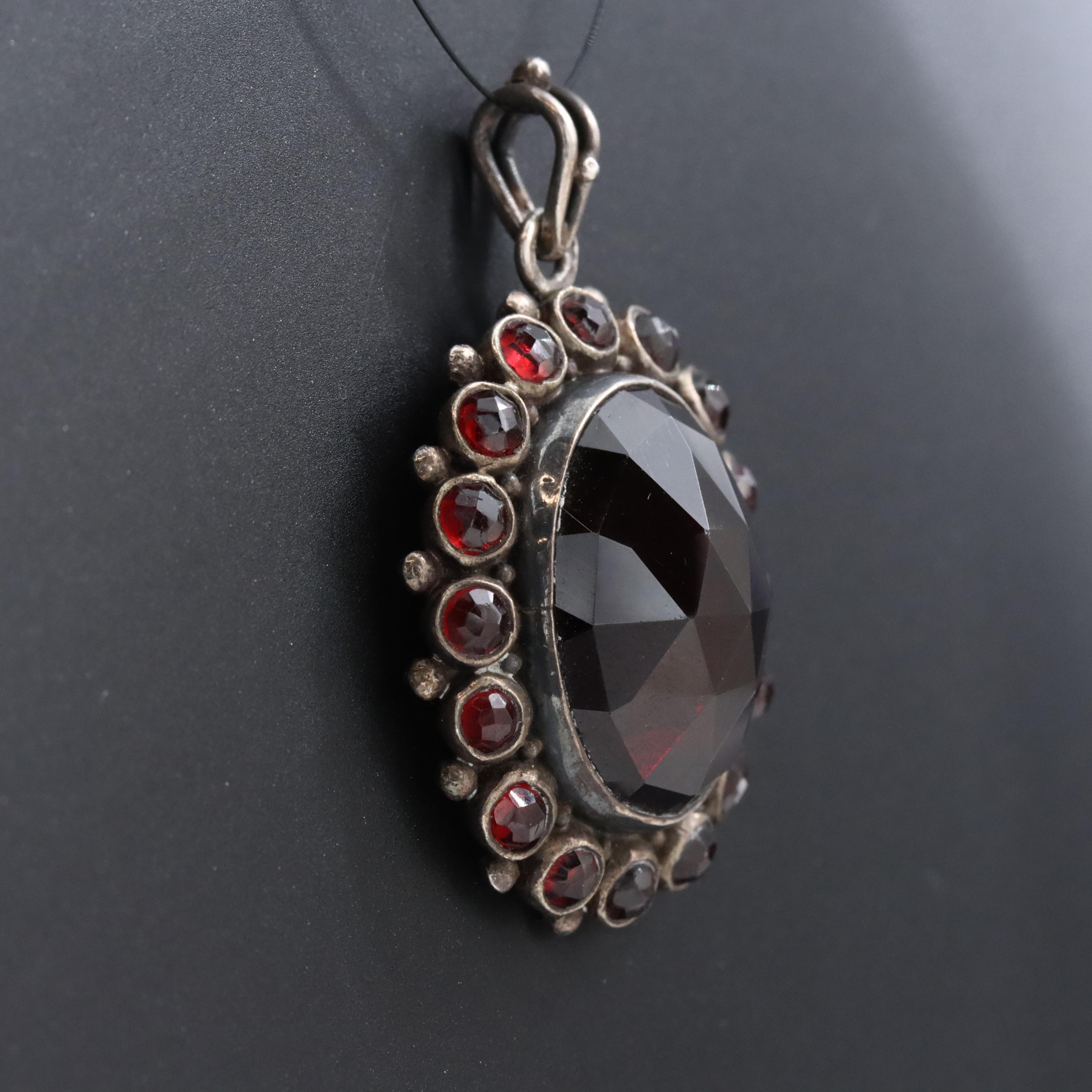 835 Silver Garnet Pendant