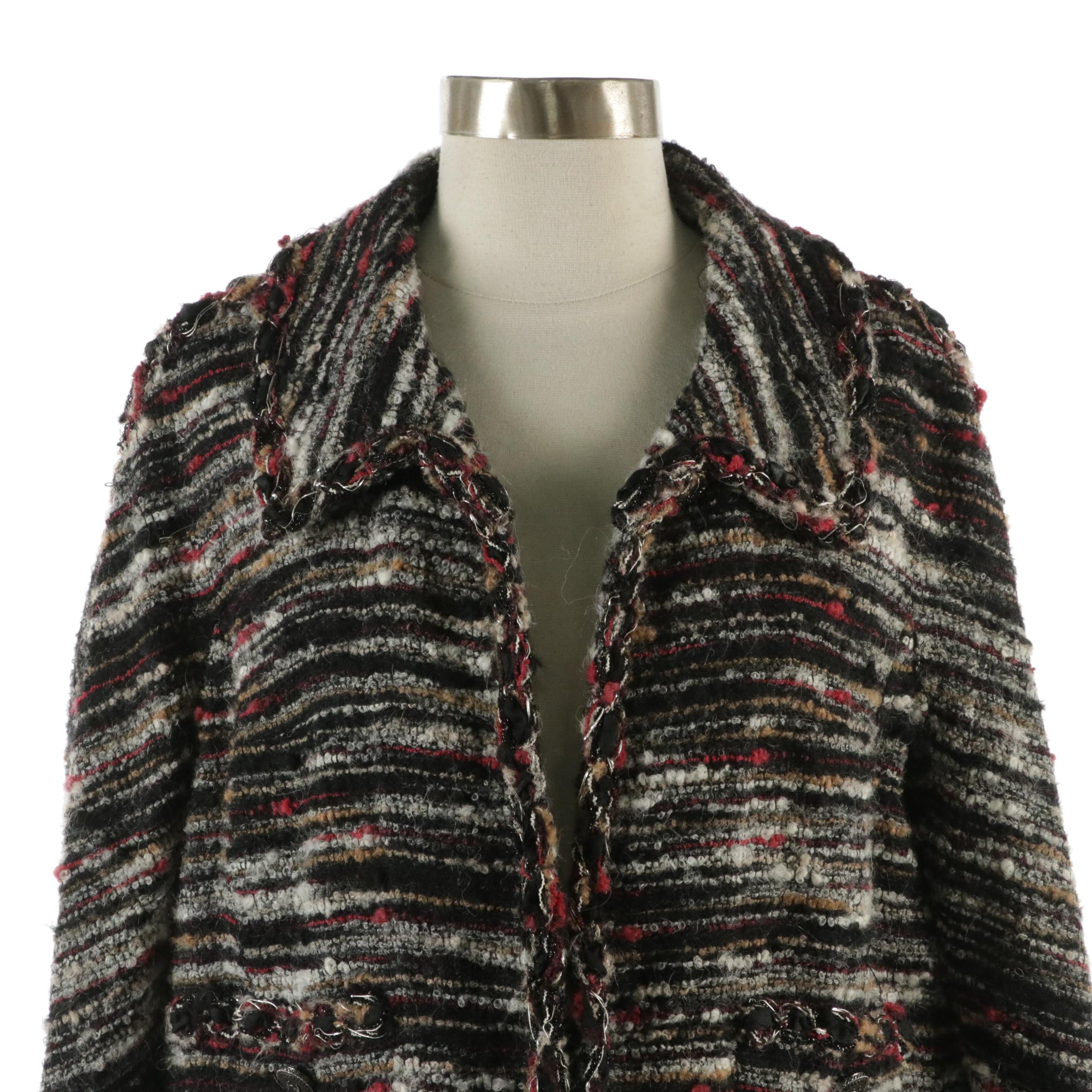 Chanel Wool Blend Bouclé Tweed Jacket Skirt Suit CC Button