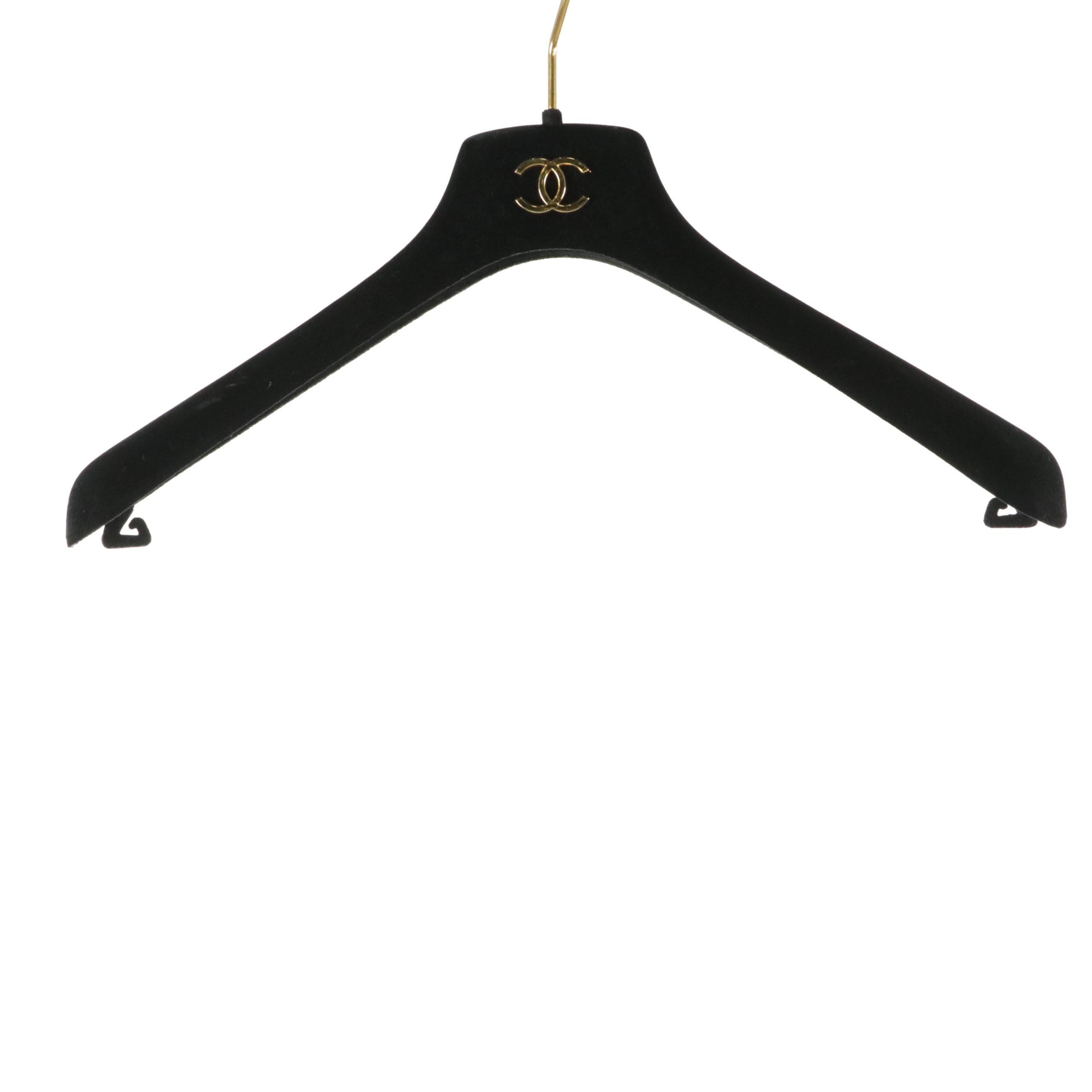 Chanel Wool Blend Bouclé Tweed Jacket Skirt Suit CC Button