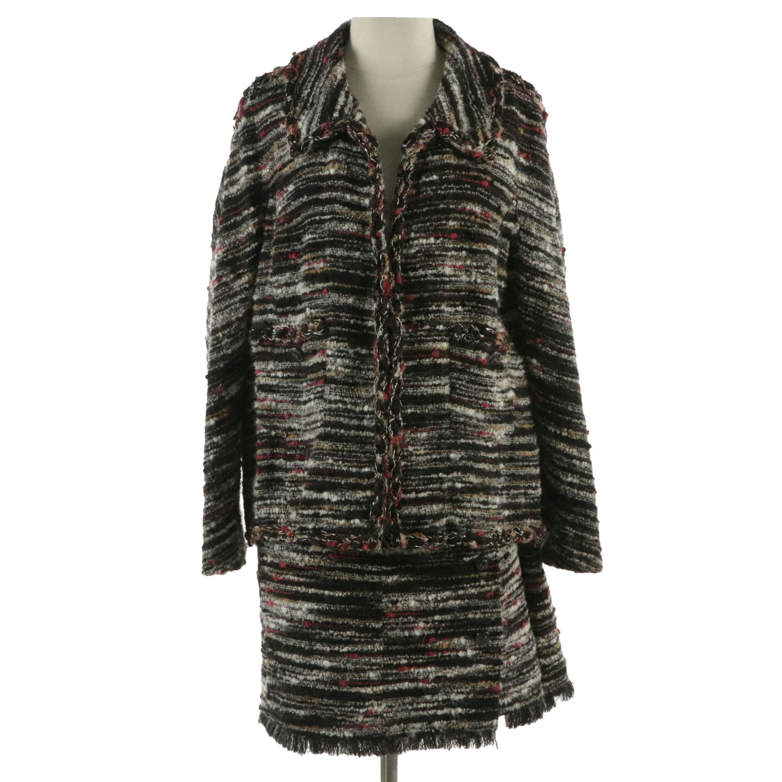 Chanel Wool Blend Bouclé Tweed Jacket Skirt Suit CC Button