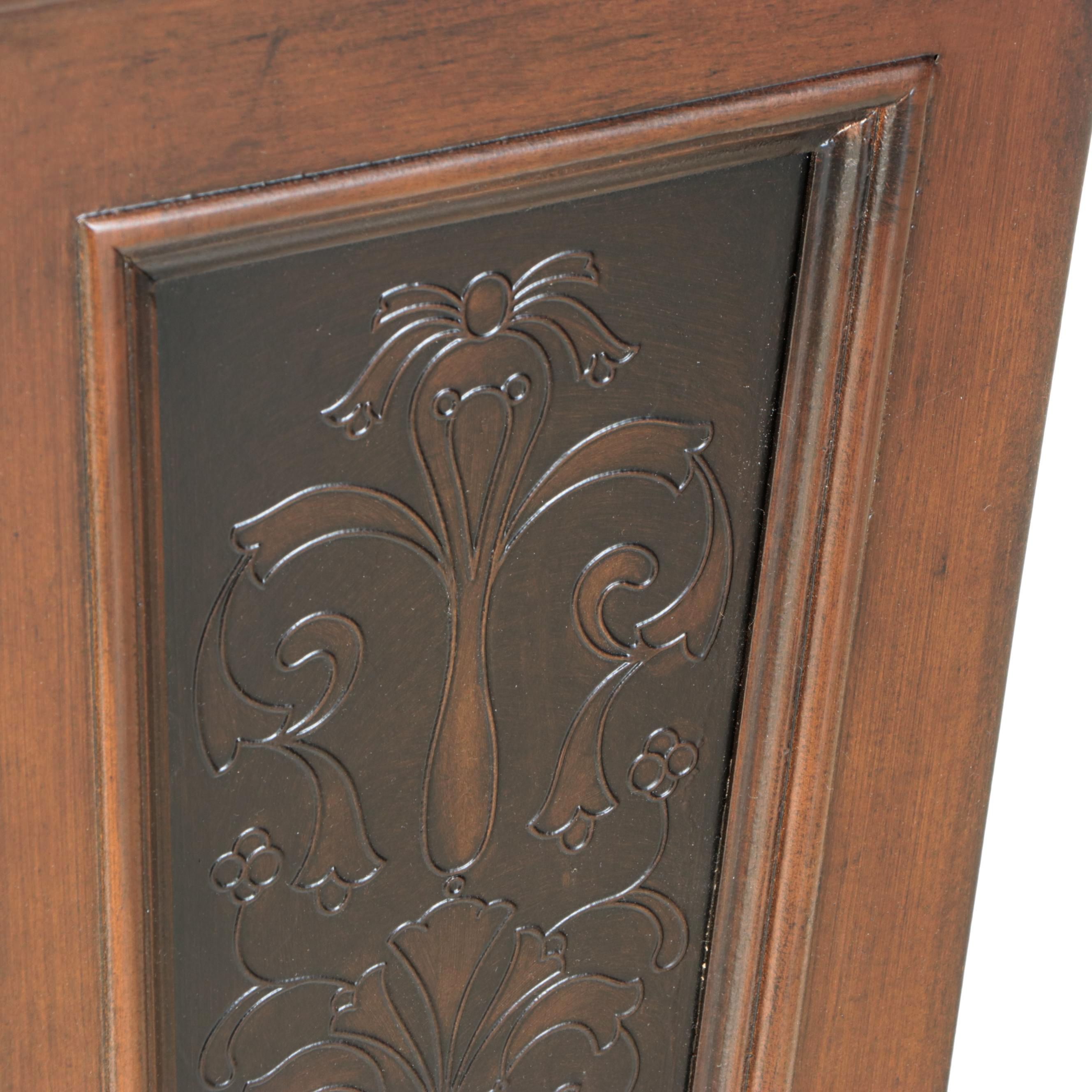 Home Meridian Faux Metal Inlay Accent Pedestal, 2018