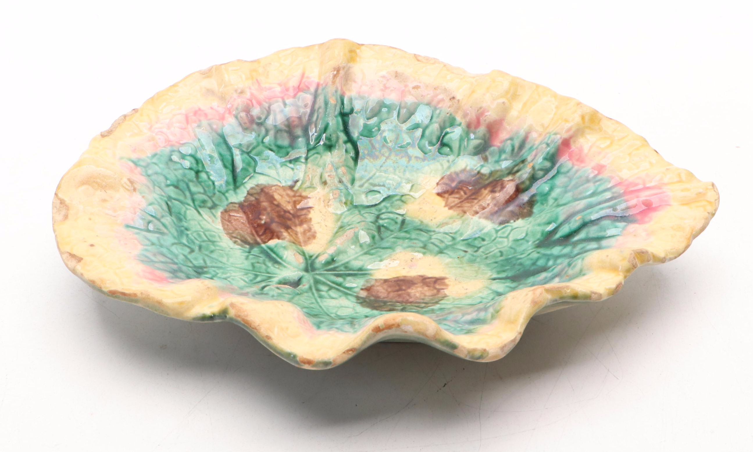 Griffen, Smith & Hill Etruscan Majolica Leaf Bowl with Crab Condiment Server