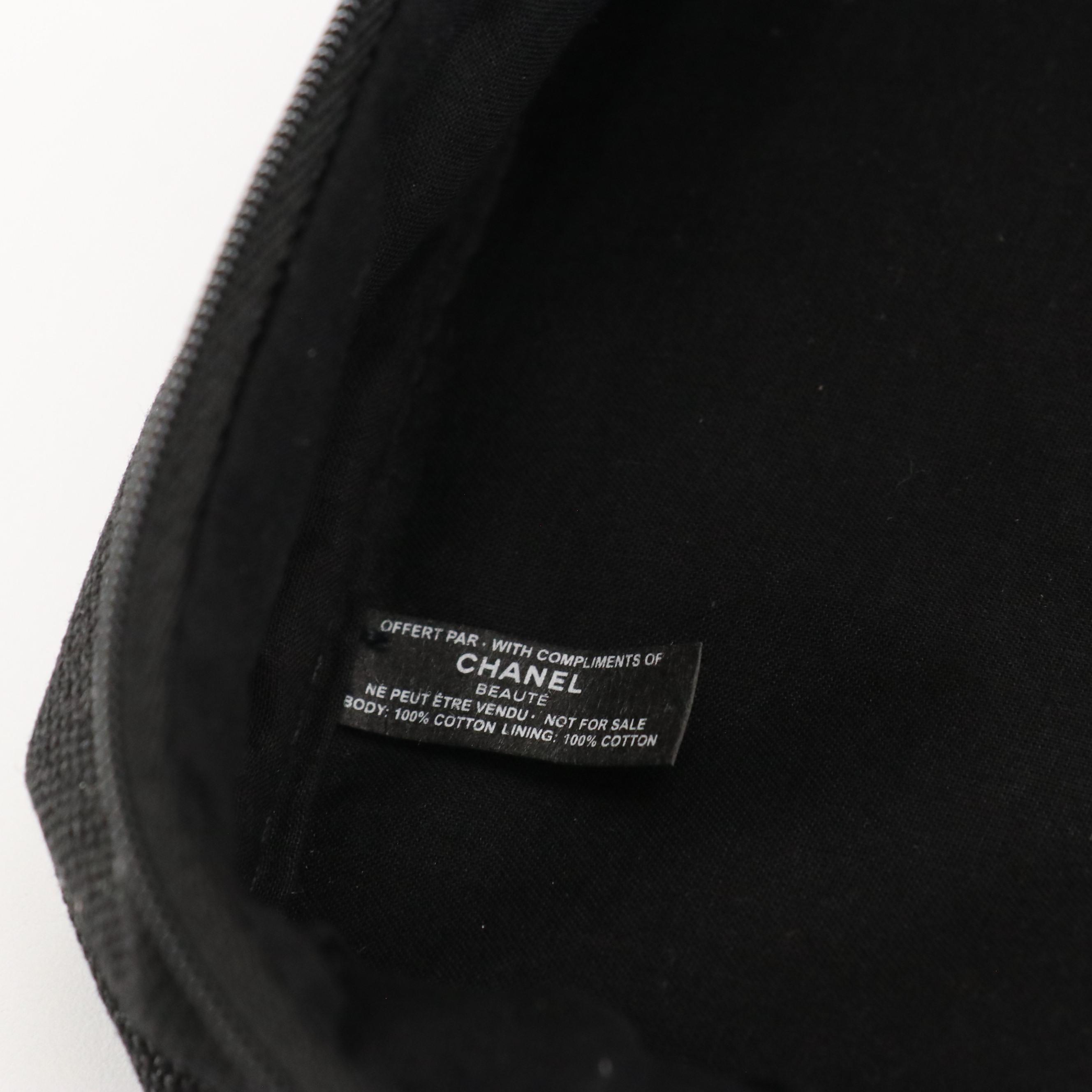 Chanel Beauté Promotional Zip Top Square Beauty Case