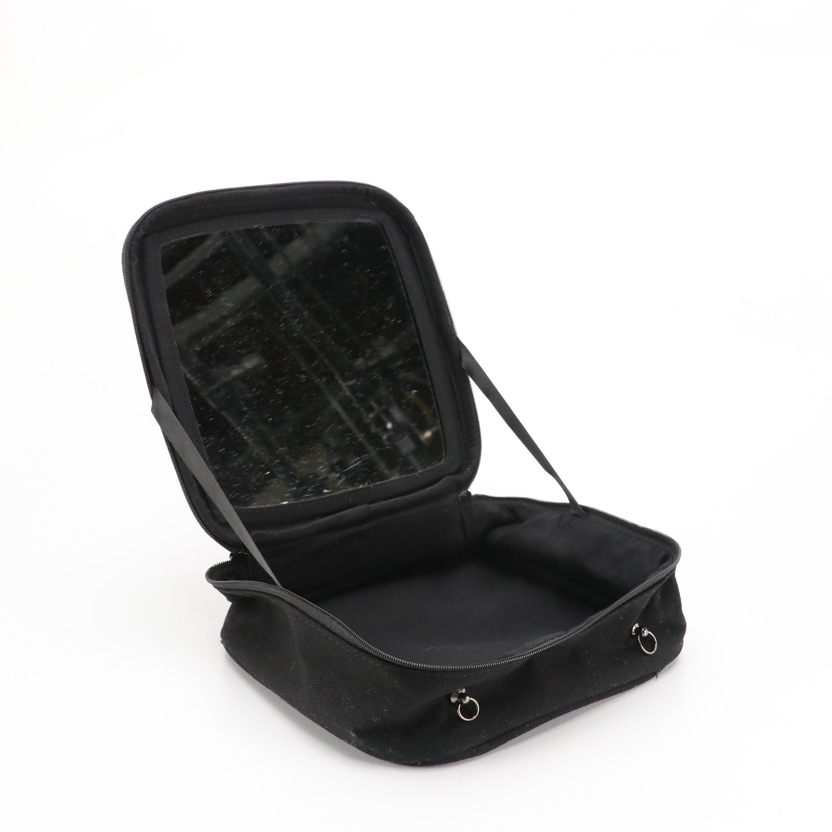 Chanel Beauté Promotional Zip Top Square Beauty Case