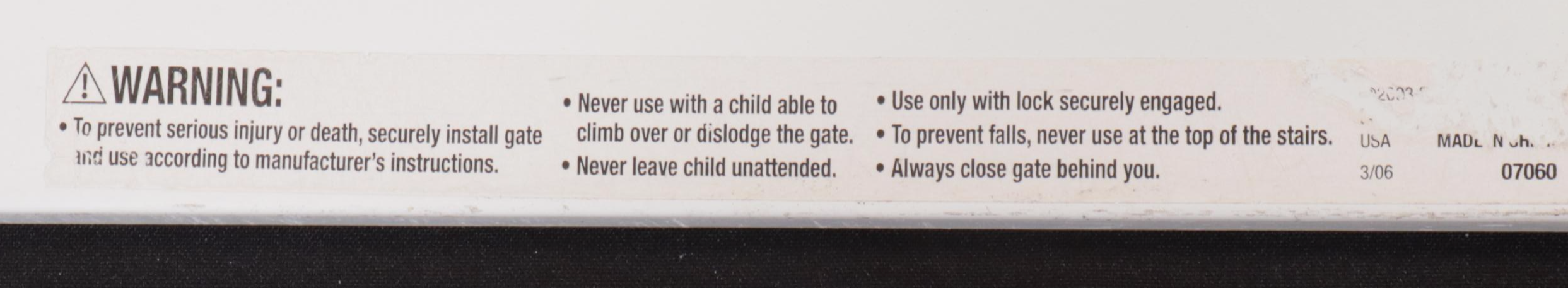 Summer White Metal Pet Gate