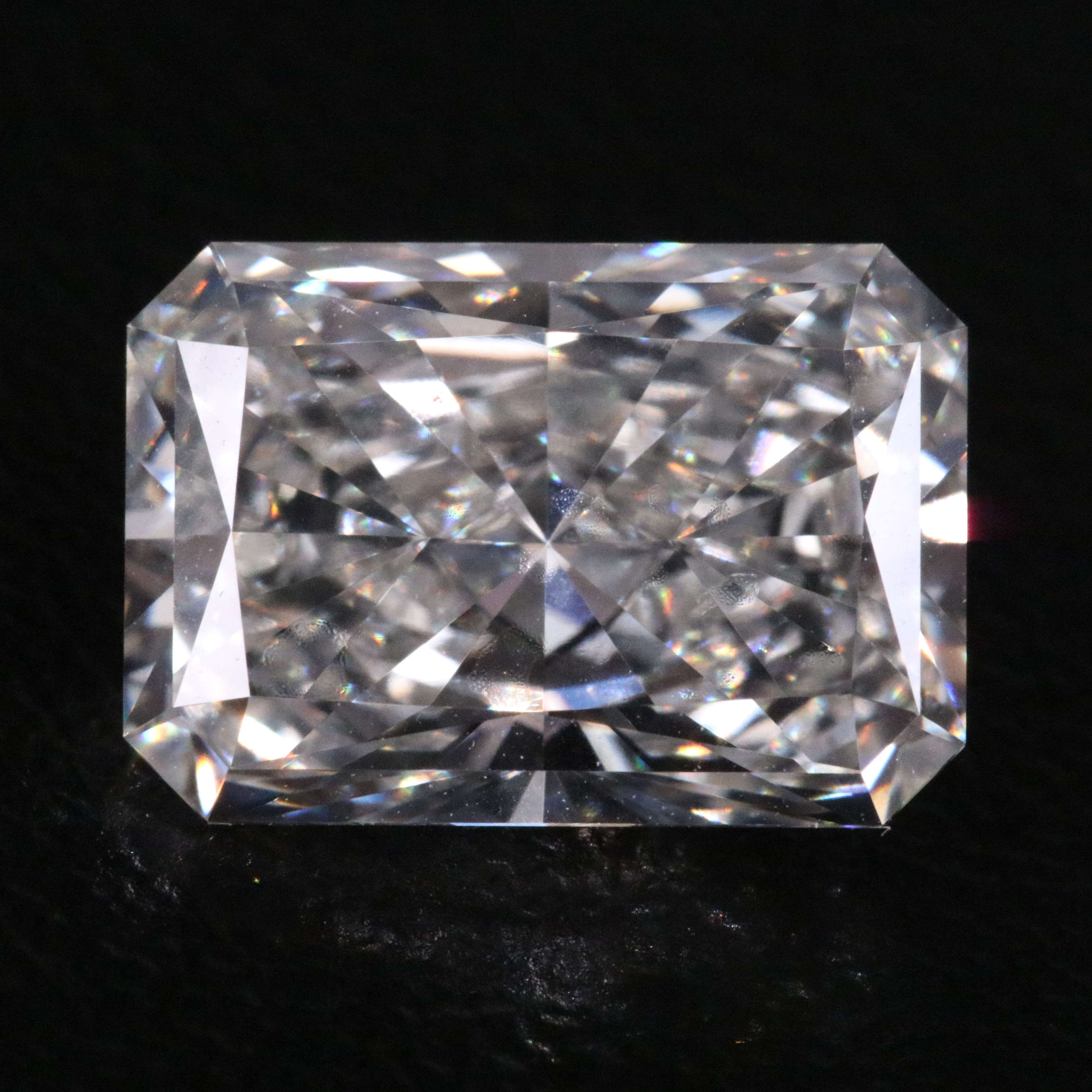 Loose 2.88 CT Lab Grown Diamond with IGI Report