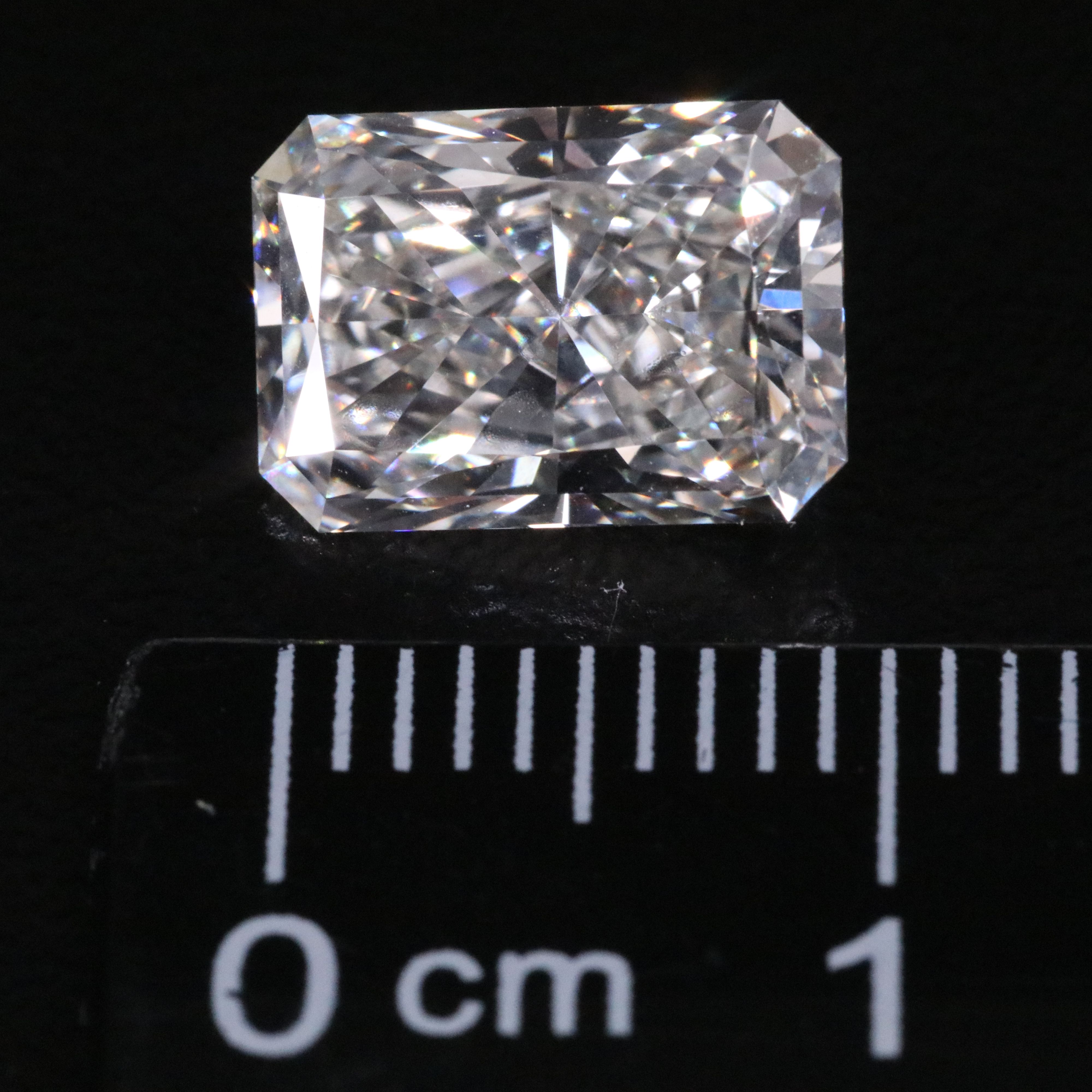 Loose 2.88 CT Lab Grown Diamond with IGI Report