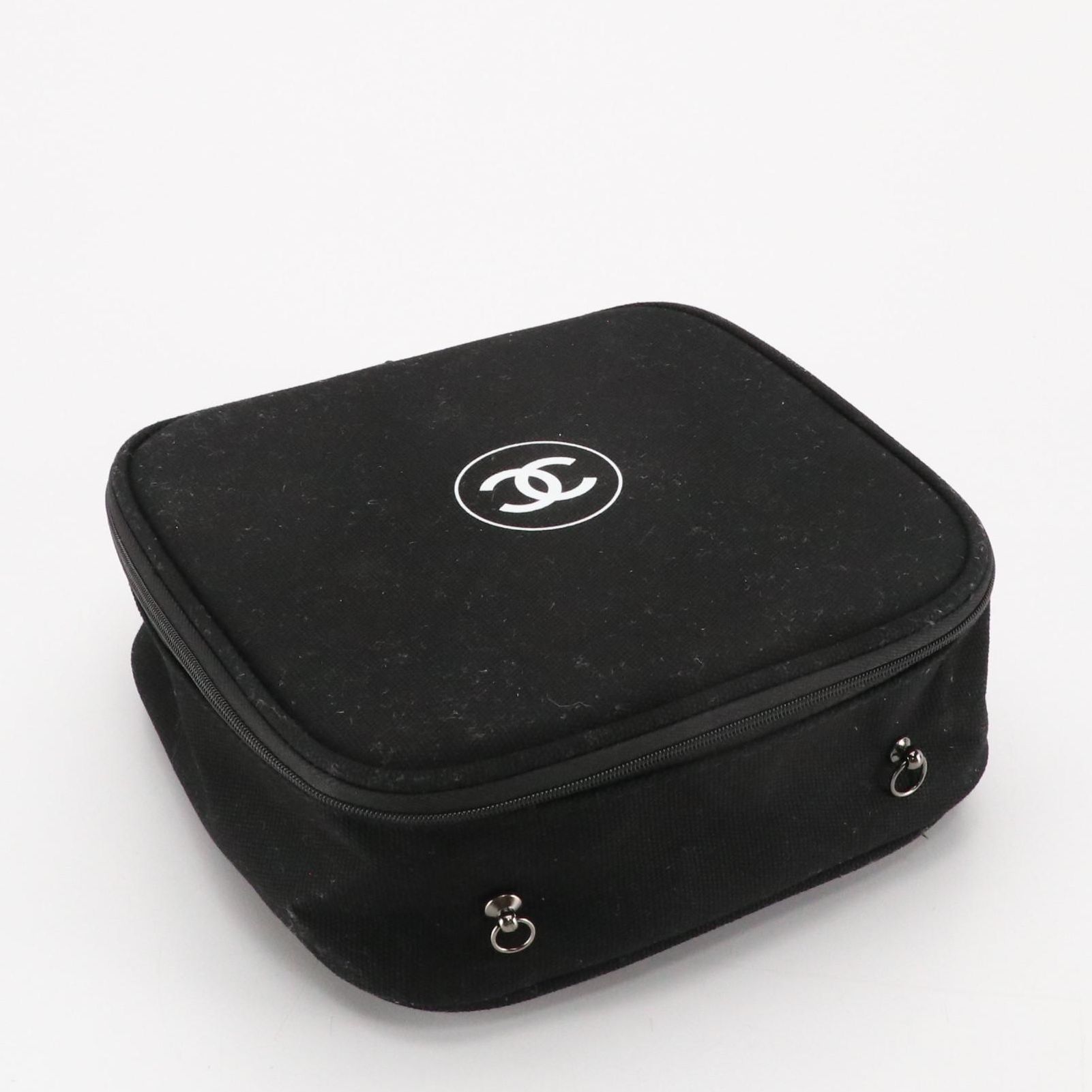 Chanel Beauté Promotional Zip Top Square Beauty Case