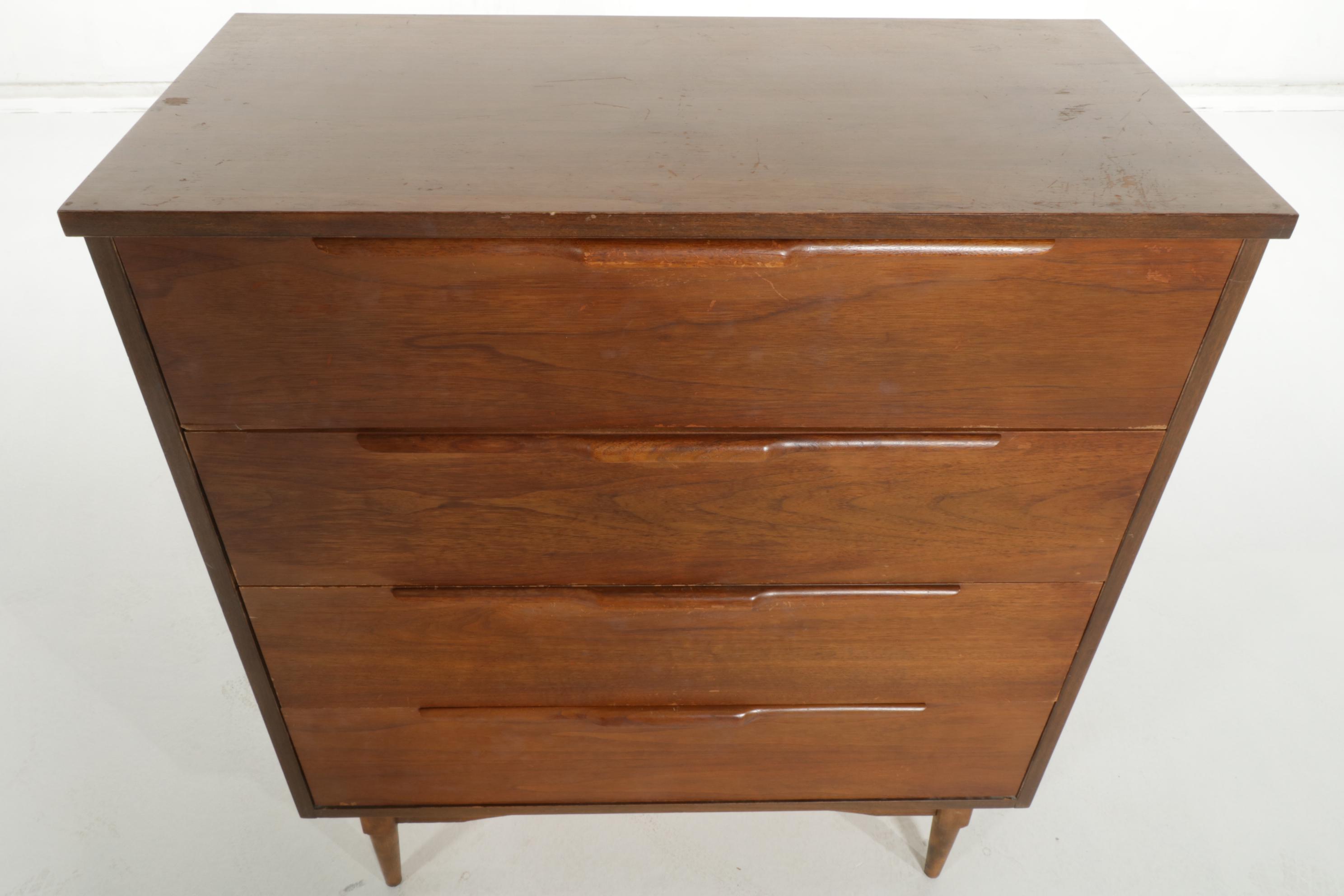 J.W. Kilgour Mid Century Modern Walnut Chest of Drawers, Mid-20th Century