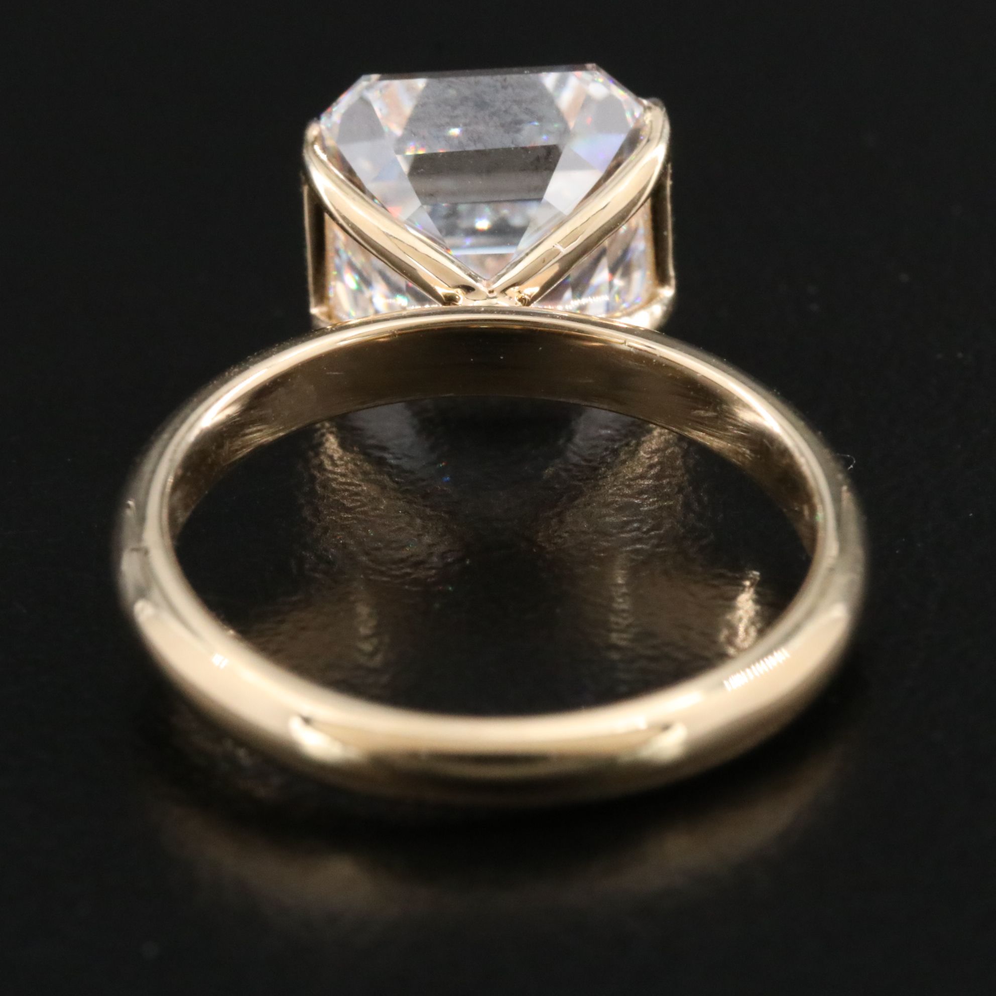 14K 4.10 CT Lab Grown Diamond Solitaire Ring with IGI Report