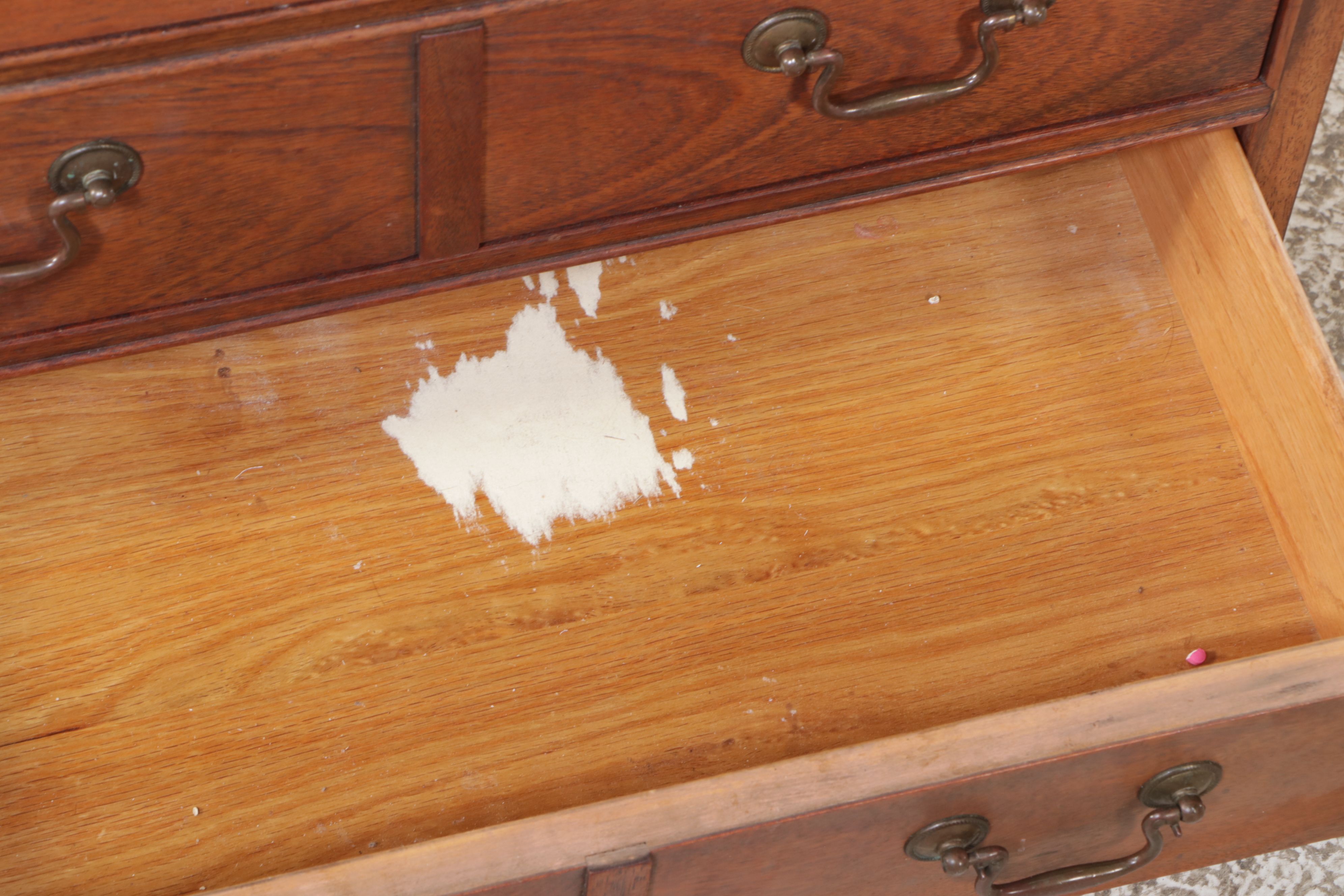 Georgian Style Walnut Chest of Drawers, 20th Century