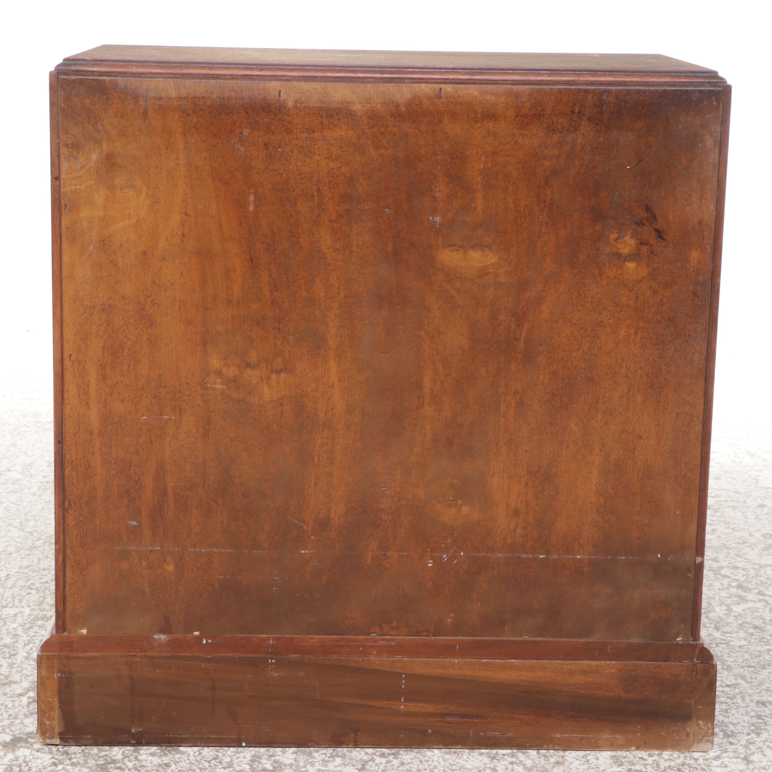 Georgian Style Walnut Chest of Drawers, 20th Century