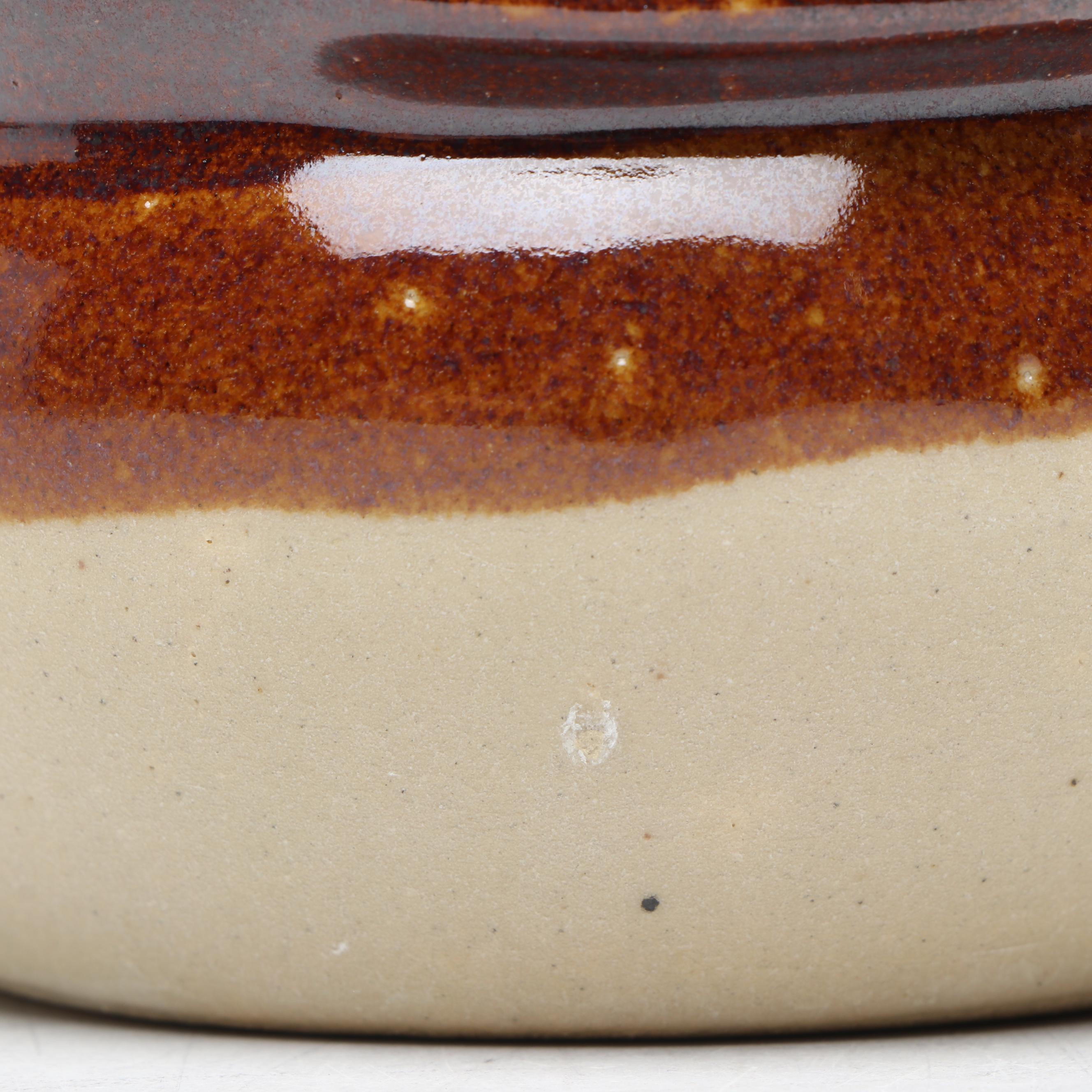 Vintage Two-Tone Stoneware Lidded Soup Bowls, Mid to Late 20th Century