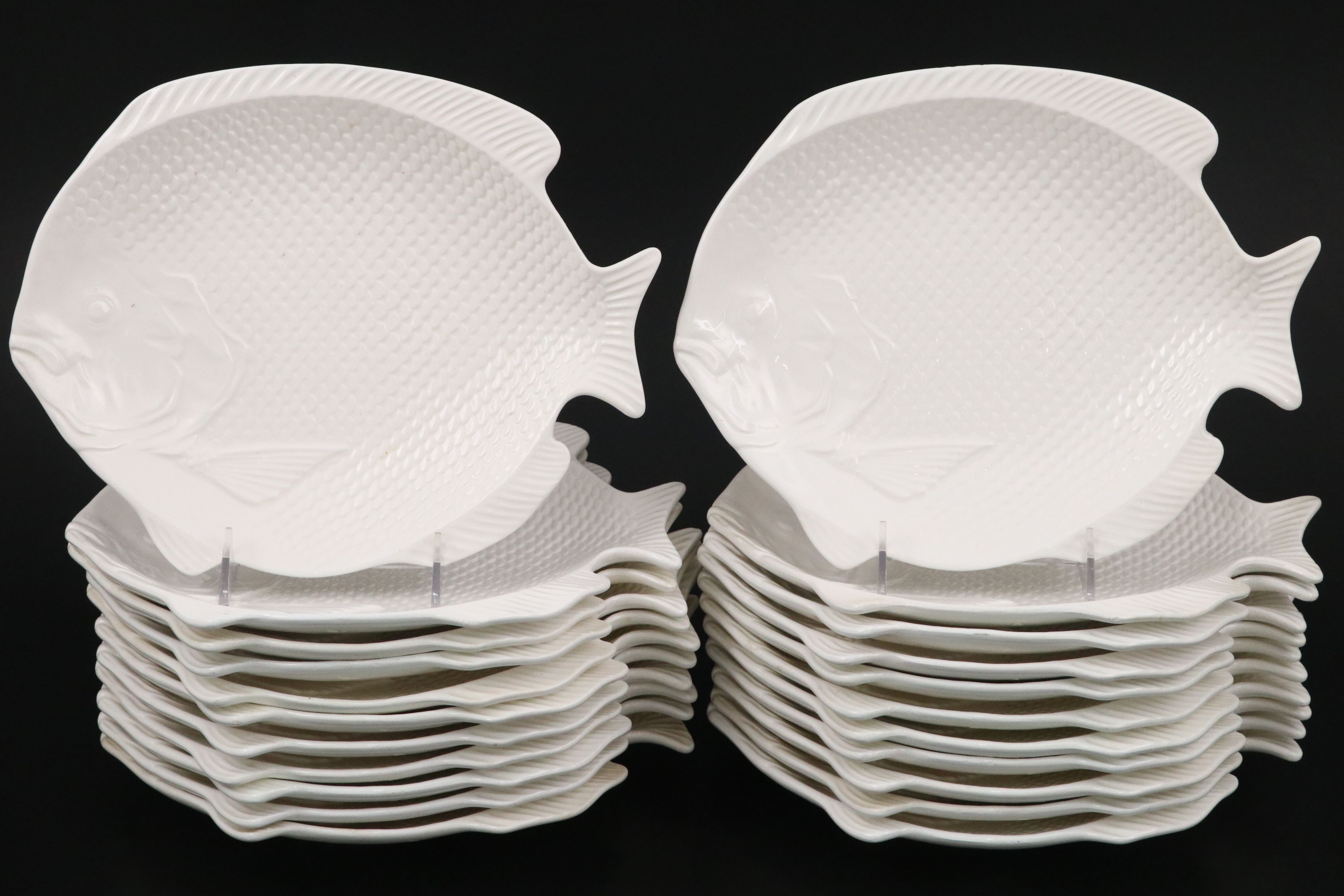 Schmid Design Folio Fish Shaped Platter and Plates, Mid to Late 20th Century