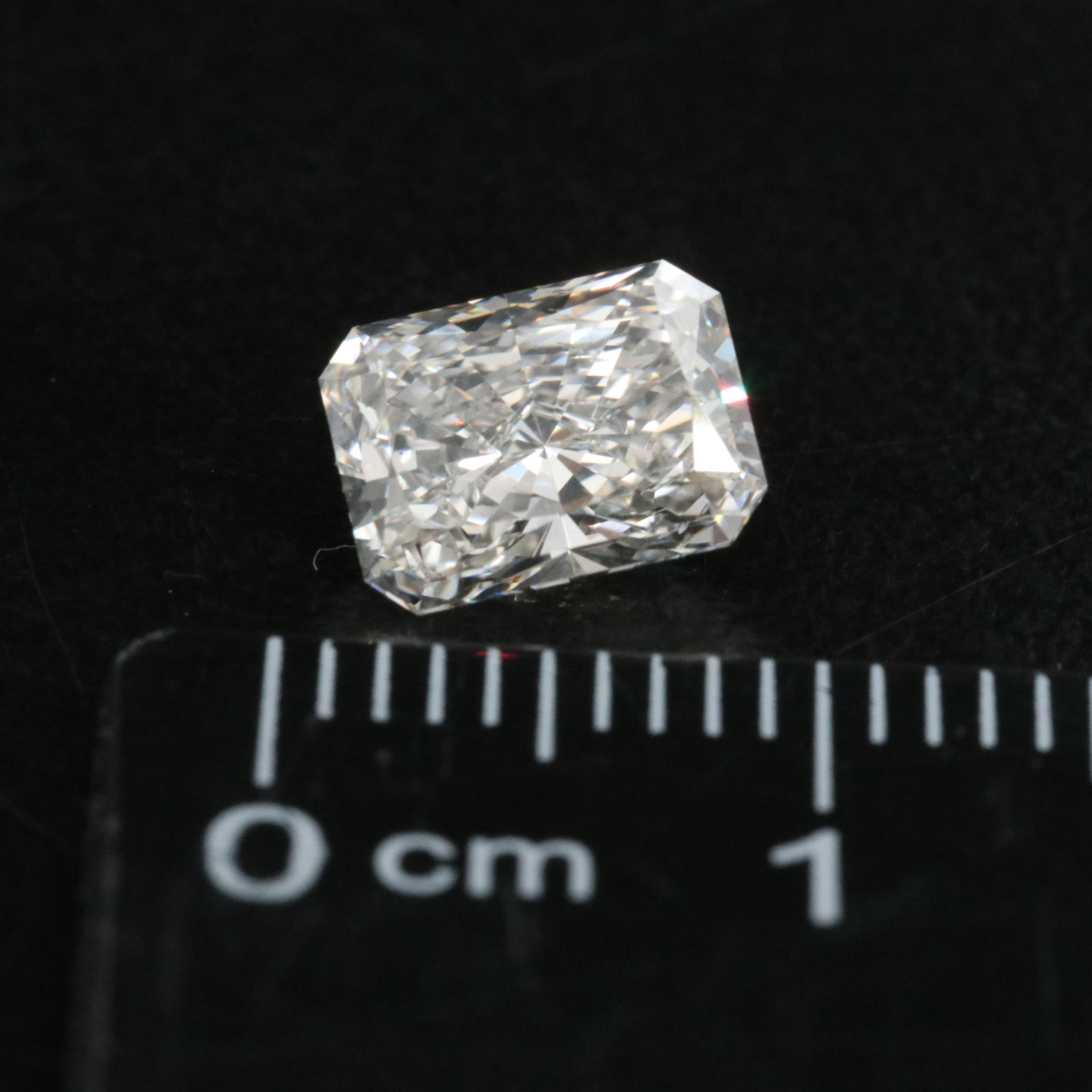 Loose 1.39 CT Lab Grown Diamond with IGI Report