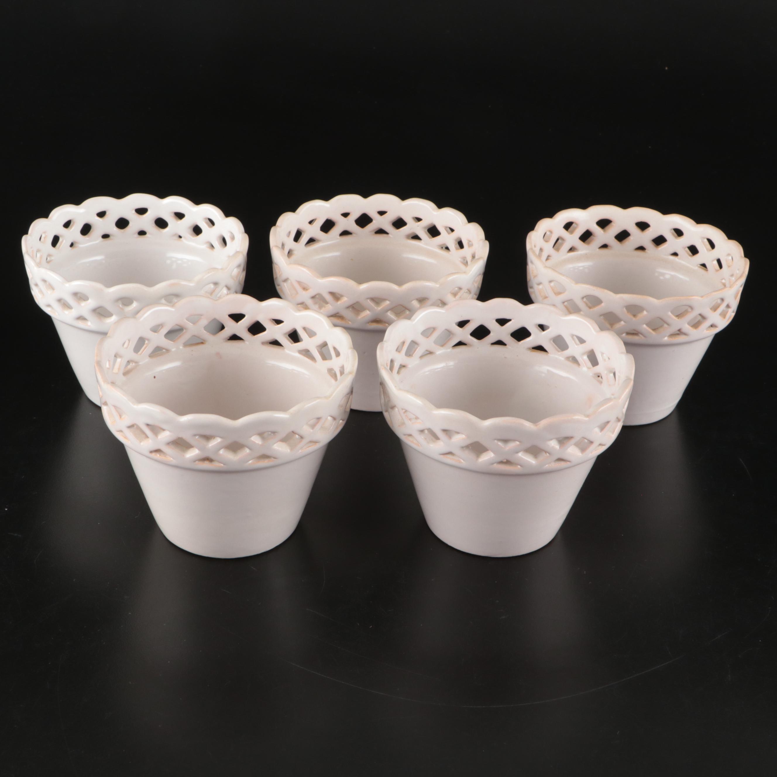 Porcelaine de Paris "Ming Bleu" with Hermès "Toucans" Bowl and Other Decor