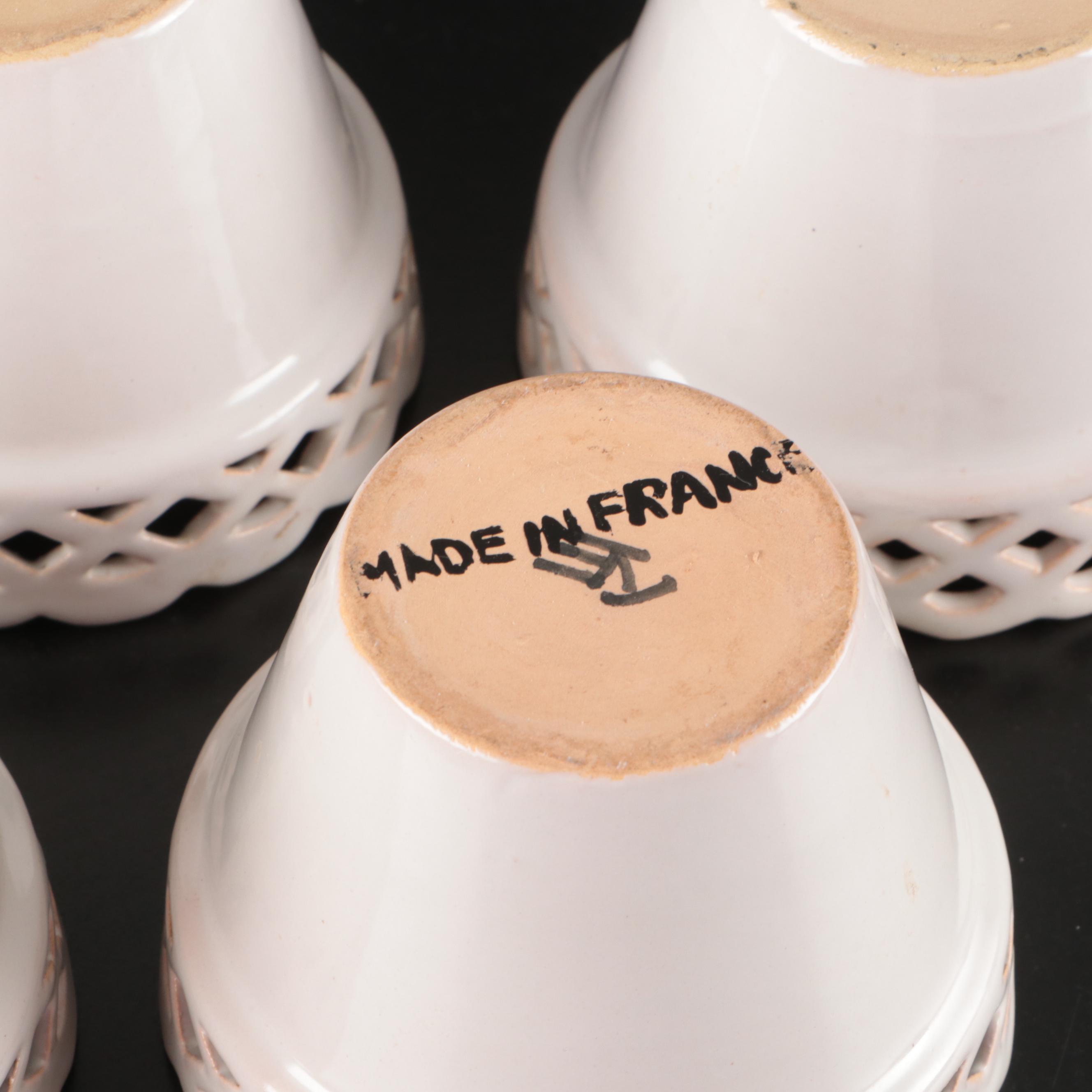 Porcelaine de Paris "Ming Bleu" with Hermès "Toucans" Bowl and Other Decor