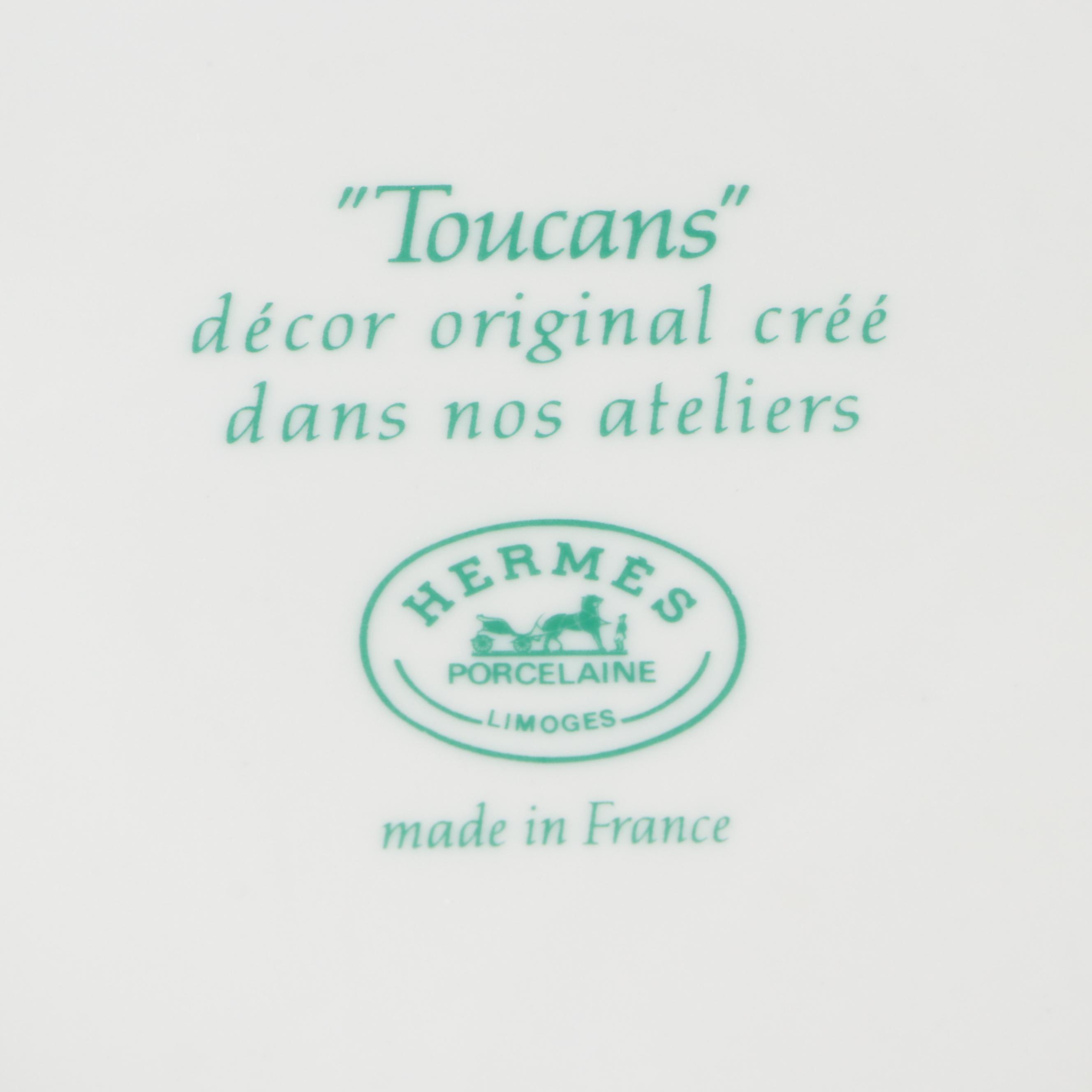 Porcelaine de Paris "Ming Bleu" with Hermès "Toucans" Bowl and Other Decor