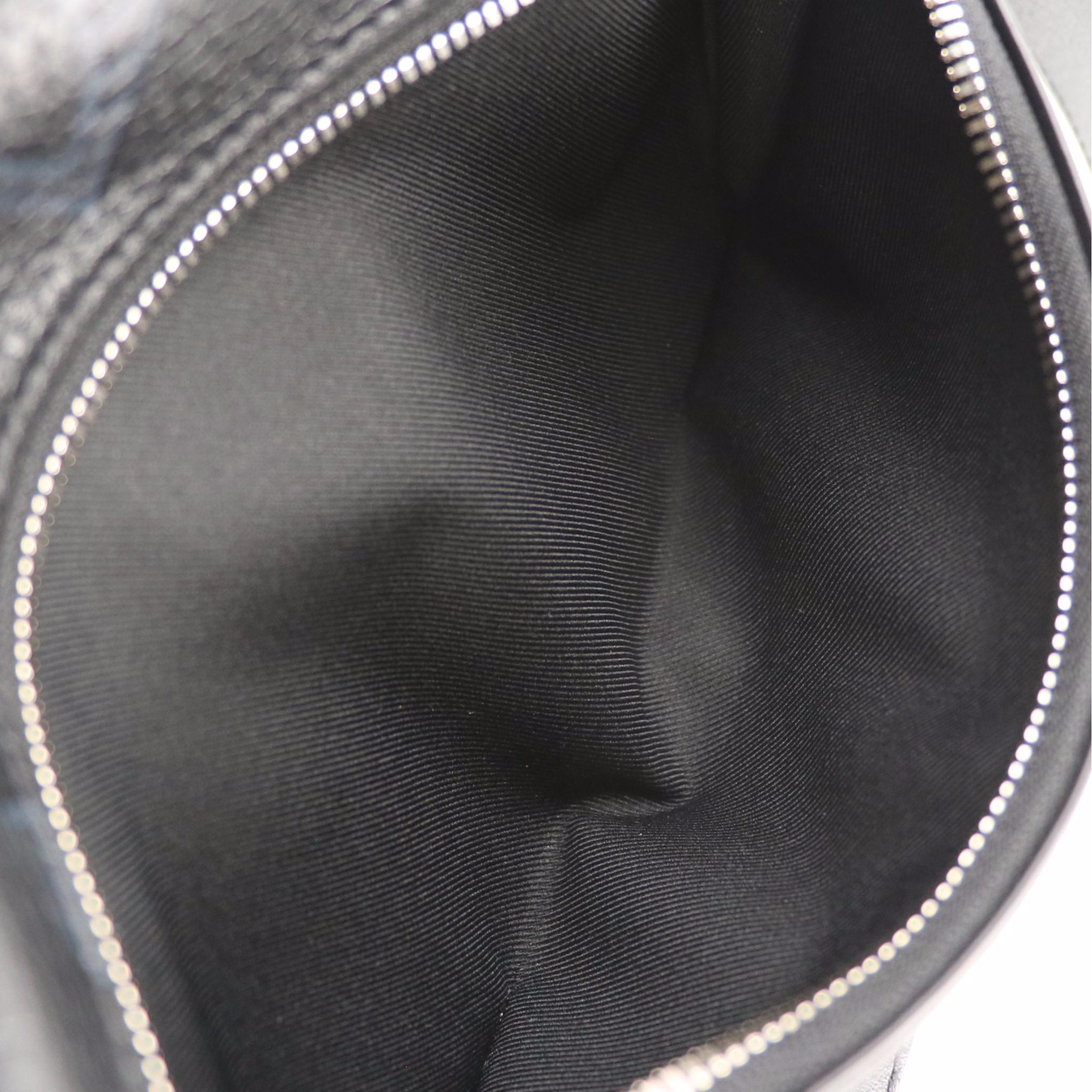 Louis Vuitton Bumbag in Giant Monogram Shadow Discovery Leather