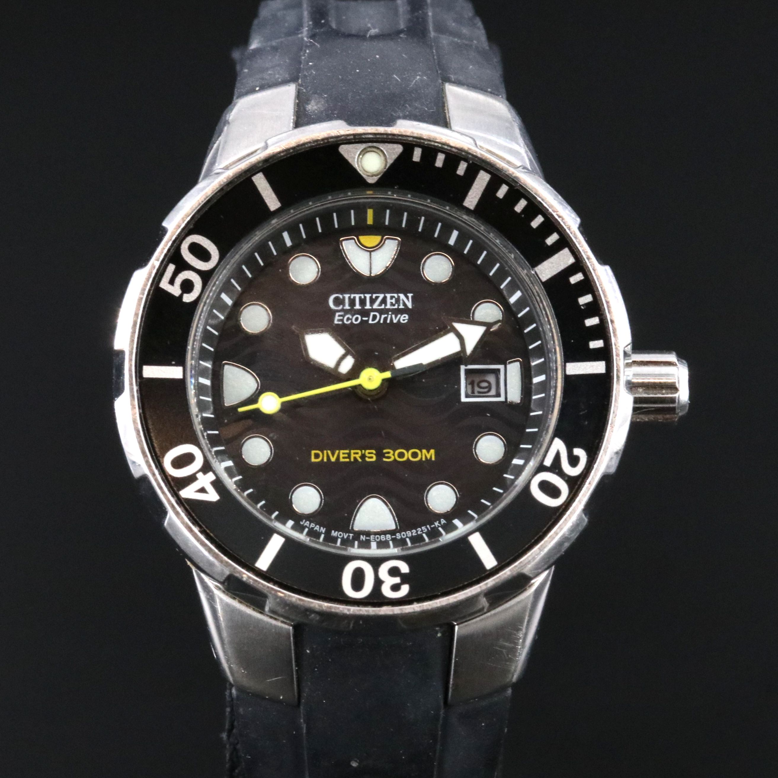 Citizen Eco-Drive Divers 300M # E068 Watch
