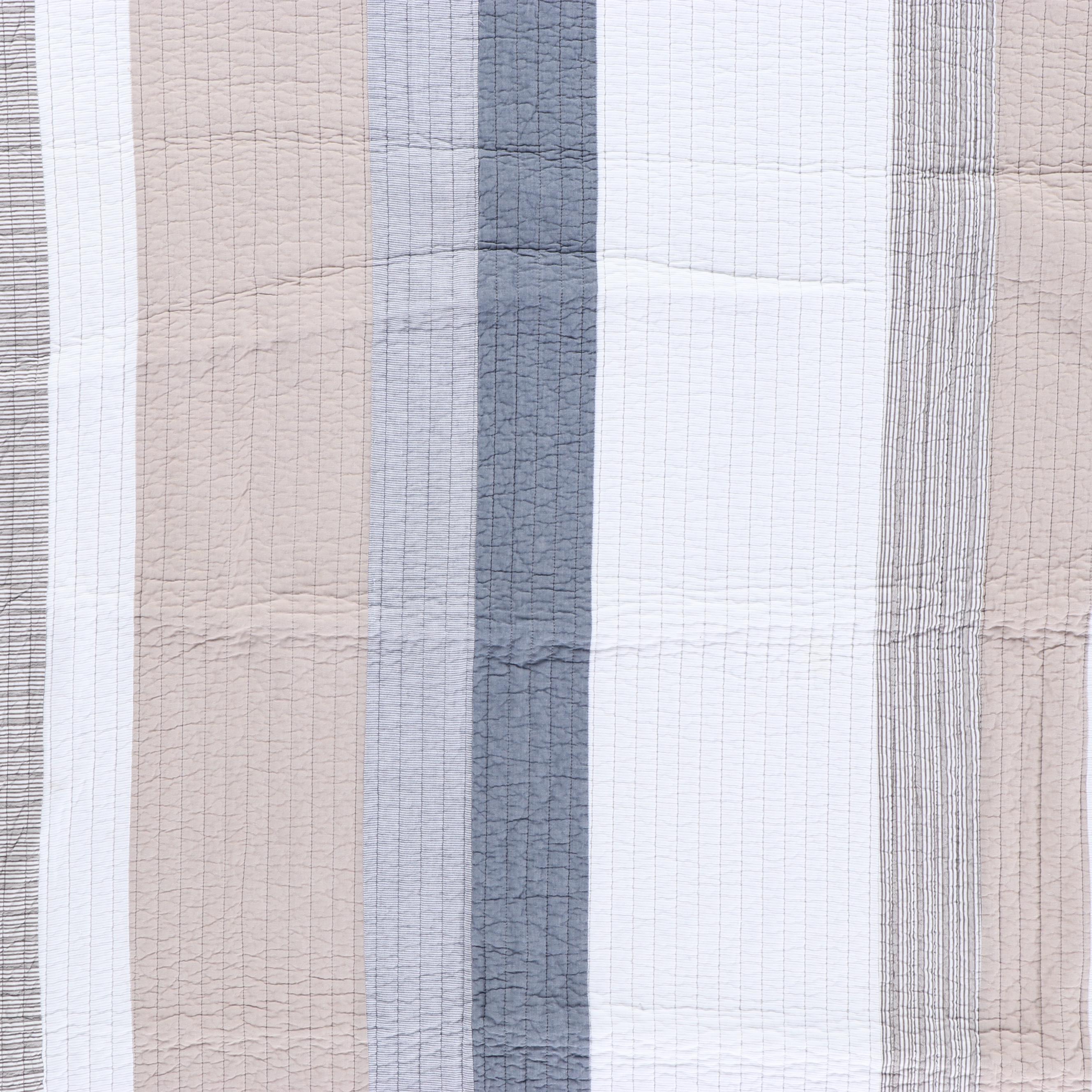 Nautica Cotton and Other Fabric Quilts and Bed Pillows