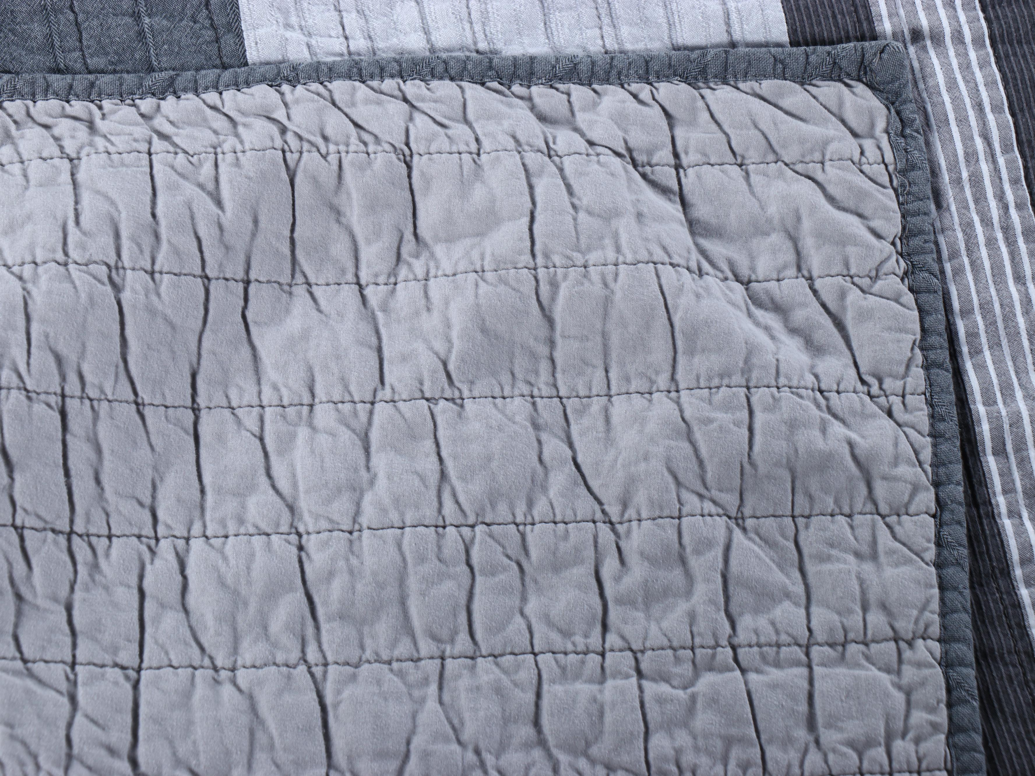 Nautica Cotton and Other Fabric Quilts and Bed Pillows