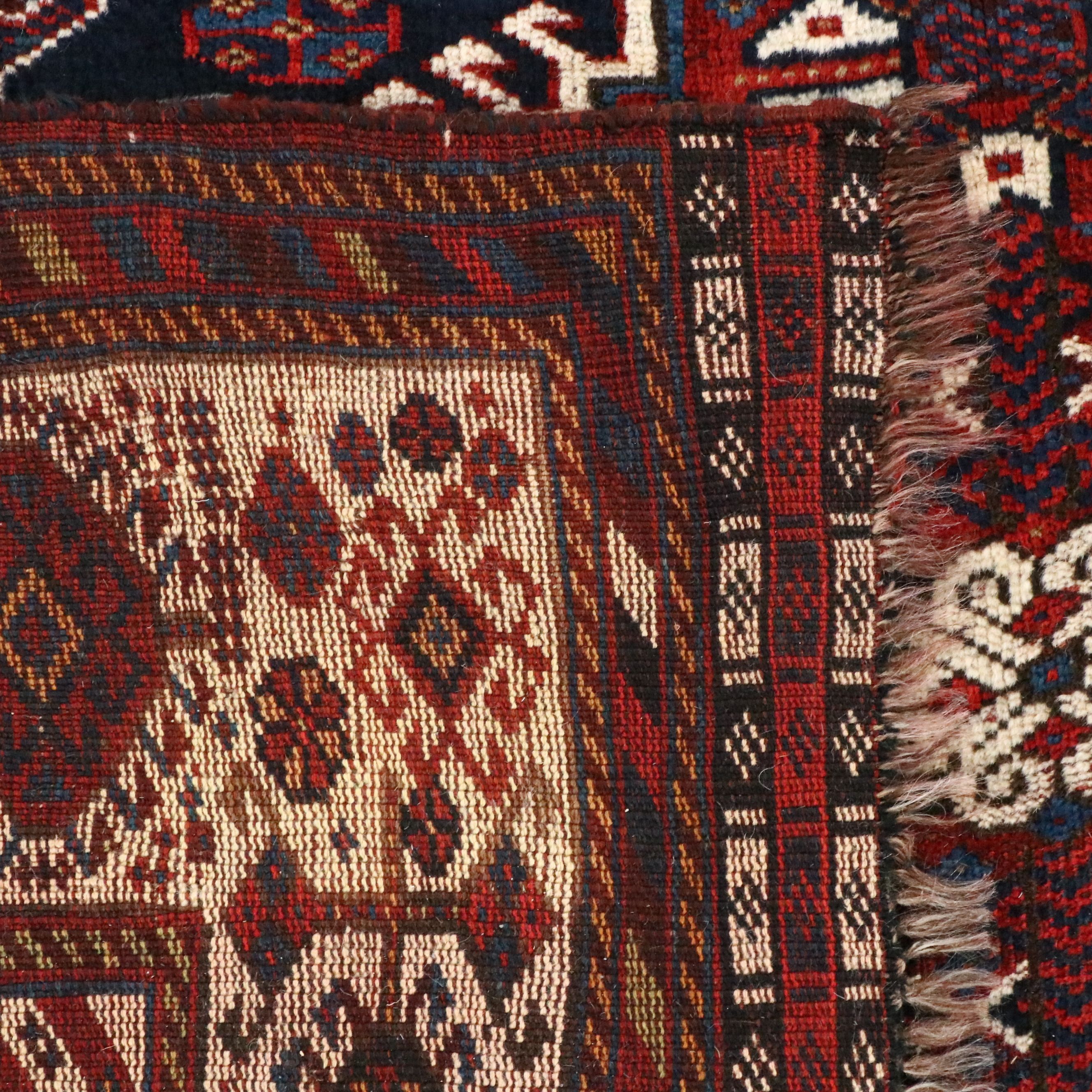 4'11 x 9'3 Hand-Knotted Persian QashqaI Area Rug
