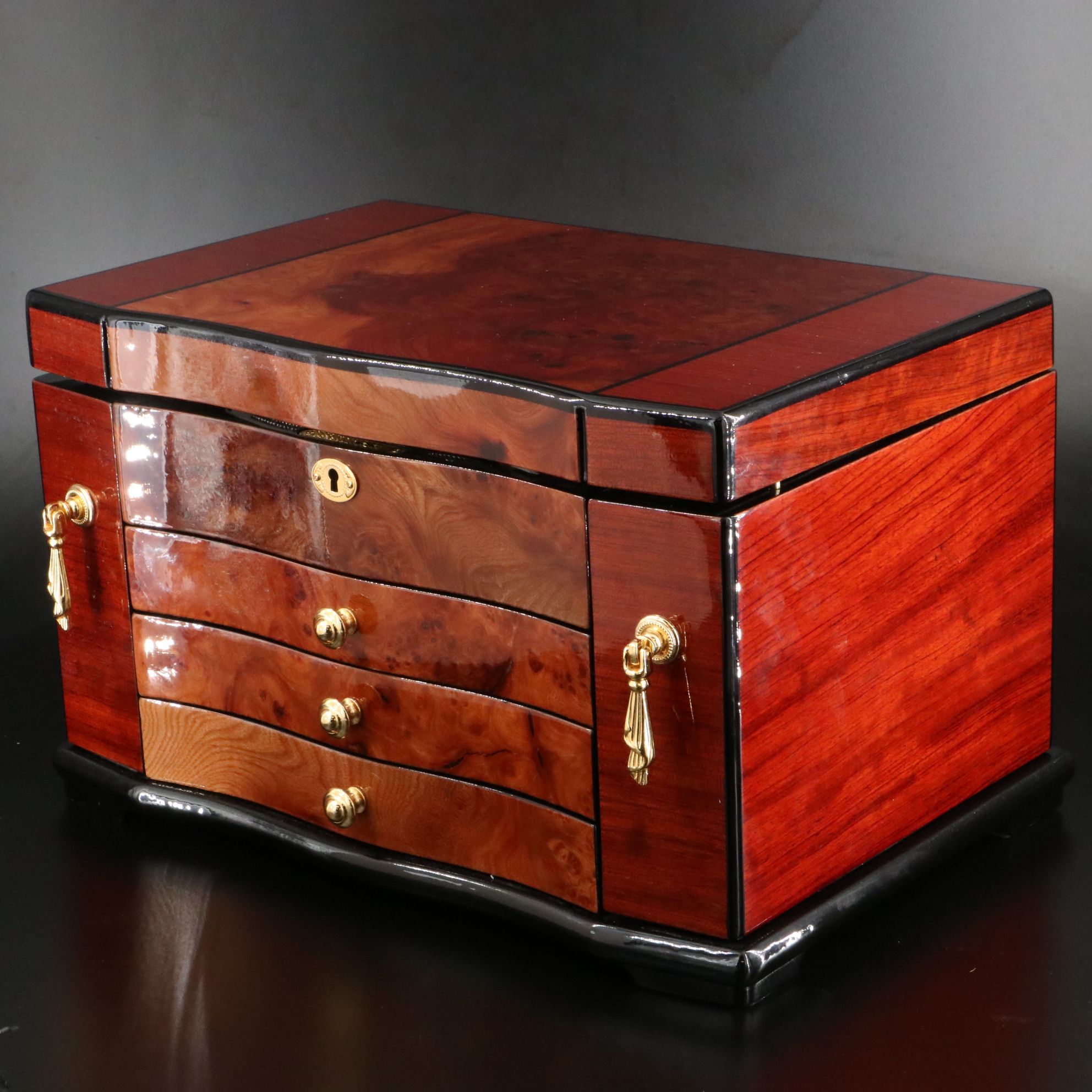 Uncommon Discoveries: Jewelry Collection