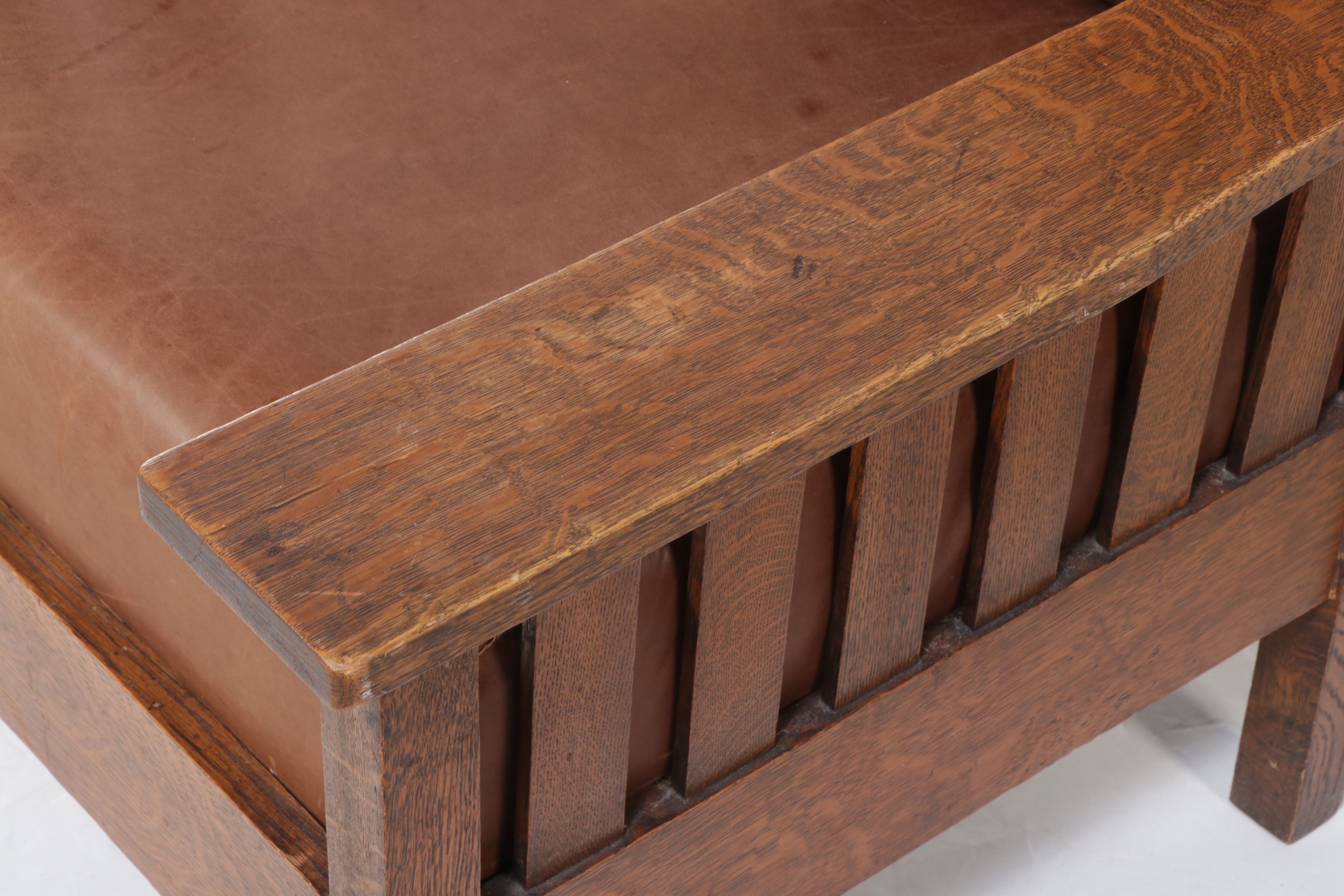 Arts & Crafts Style Leather Upholstered Oak Recliner, 20th Century