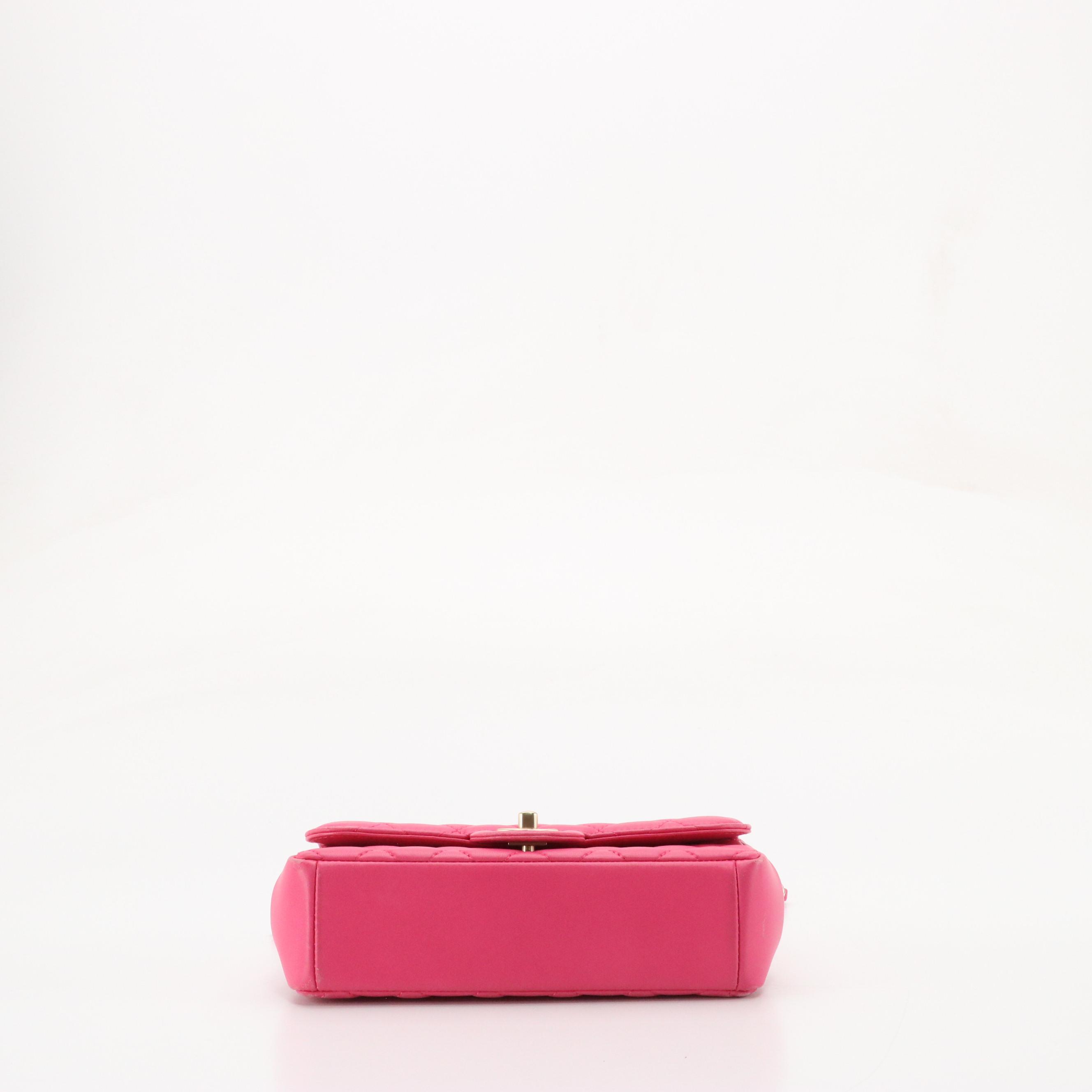 Chanel Classic Single Flap Small Shoulder Bag in Quilted Leather with Box