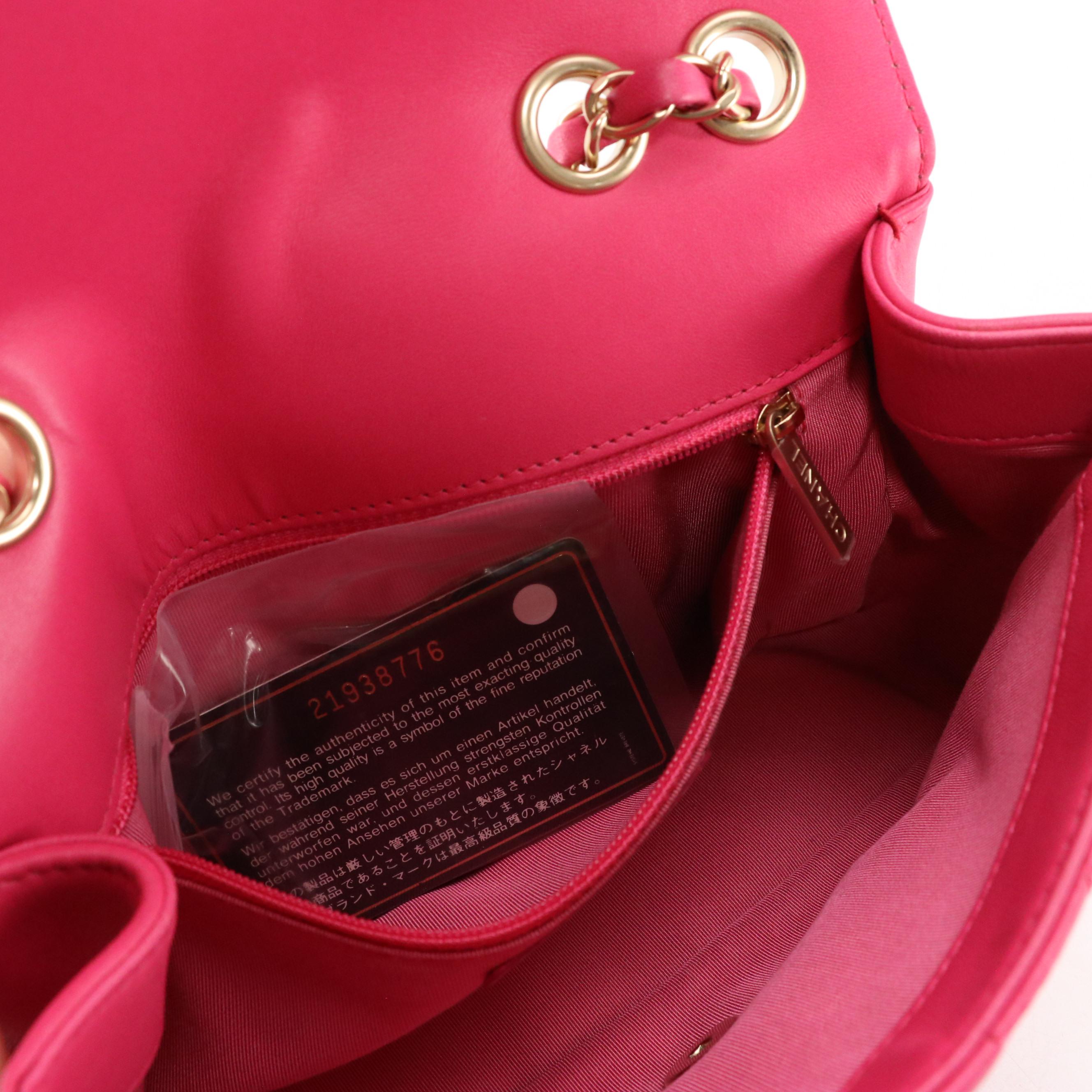 Chanel Classic Single Flap Small Shoulder Bag in Quilted Leather with Box