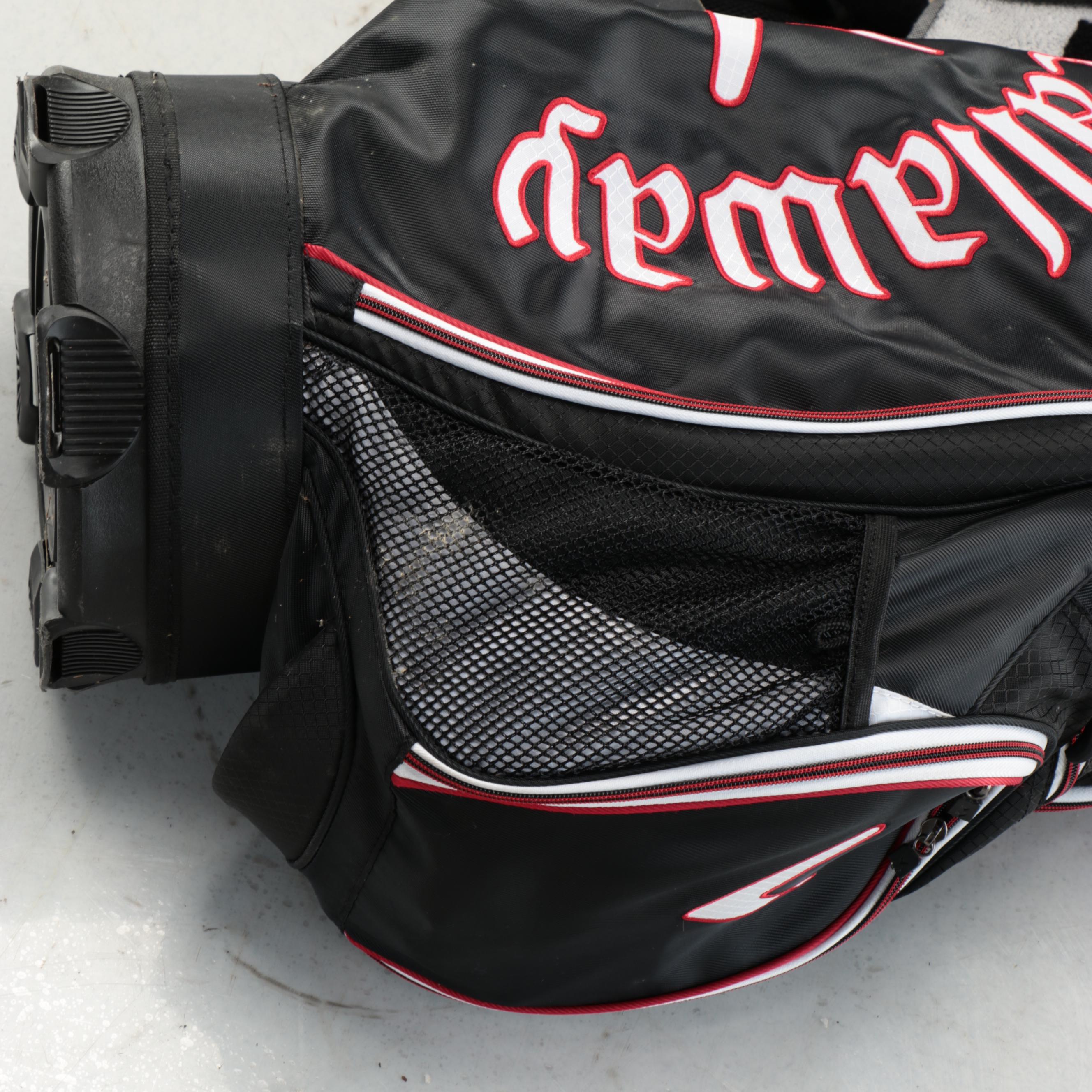 Callaway Xtreme Golf Bag with Callaway Clubs and More Accessories