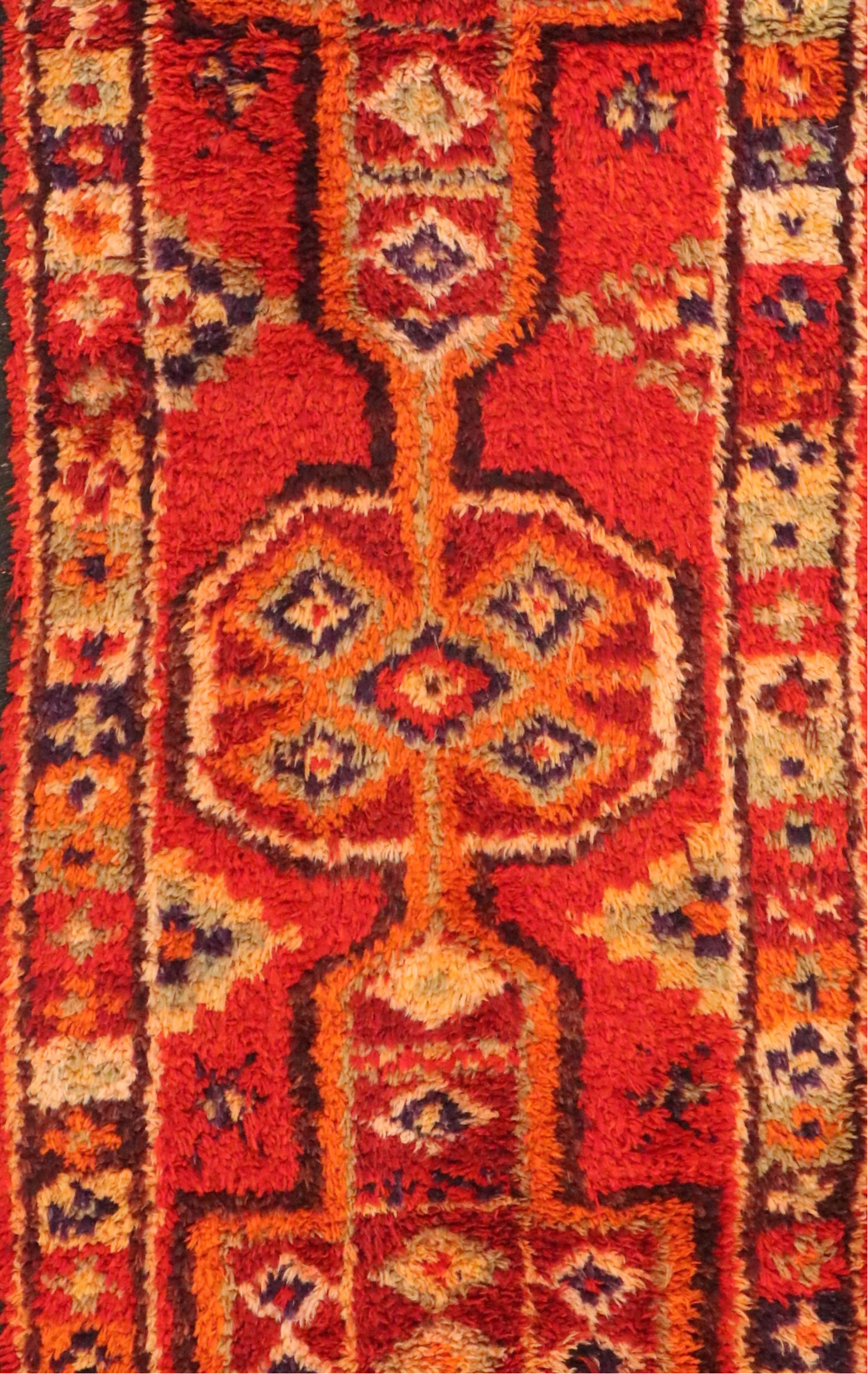 2'11 x 10'7 Hand-Knotted Moroccan Berber Long Rug