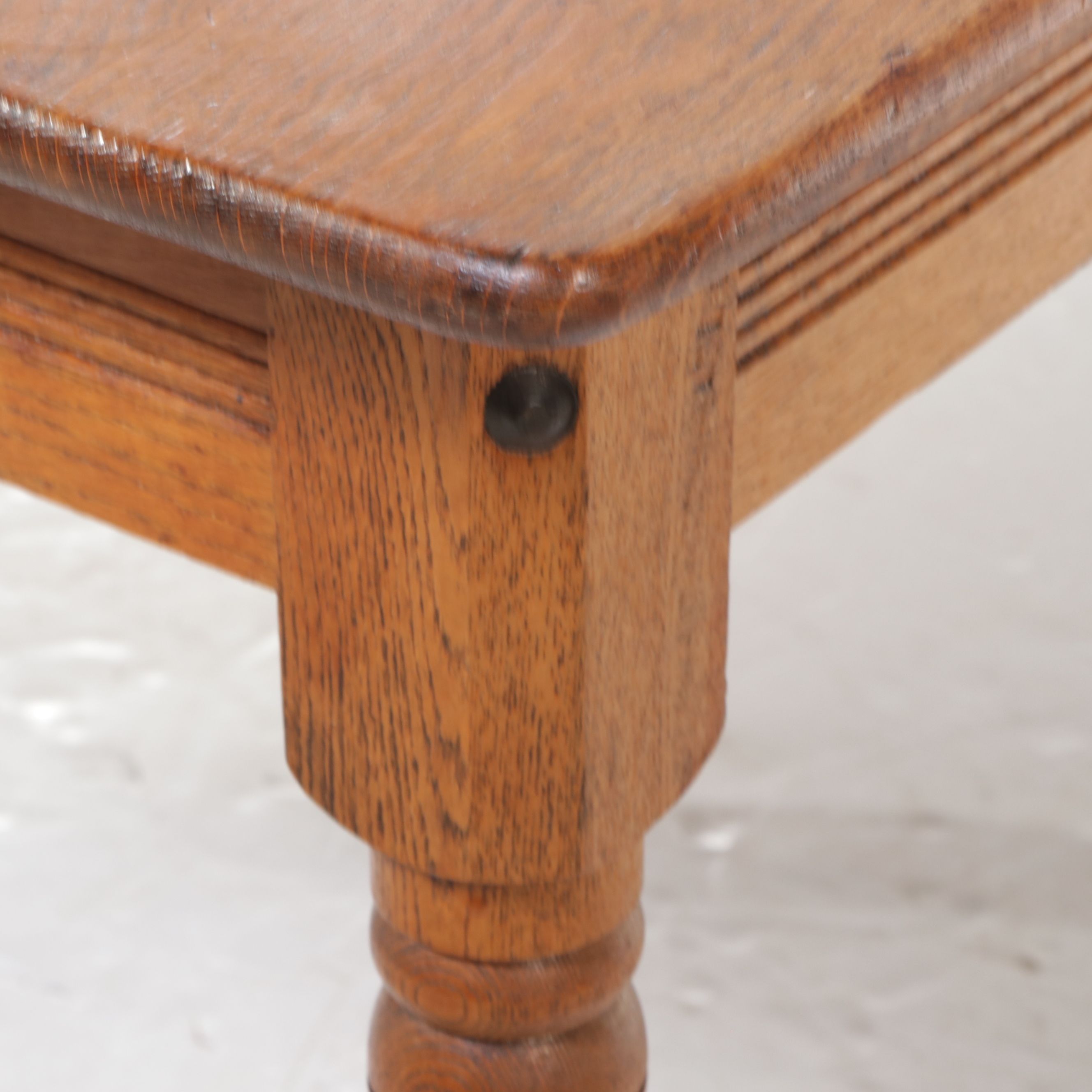 Traditional Style Five Piece Oak Dining Set