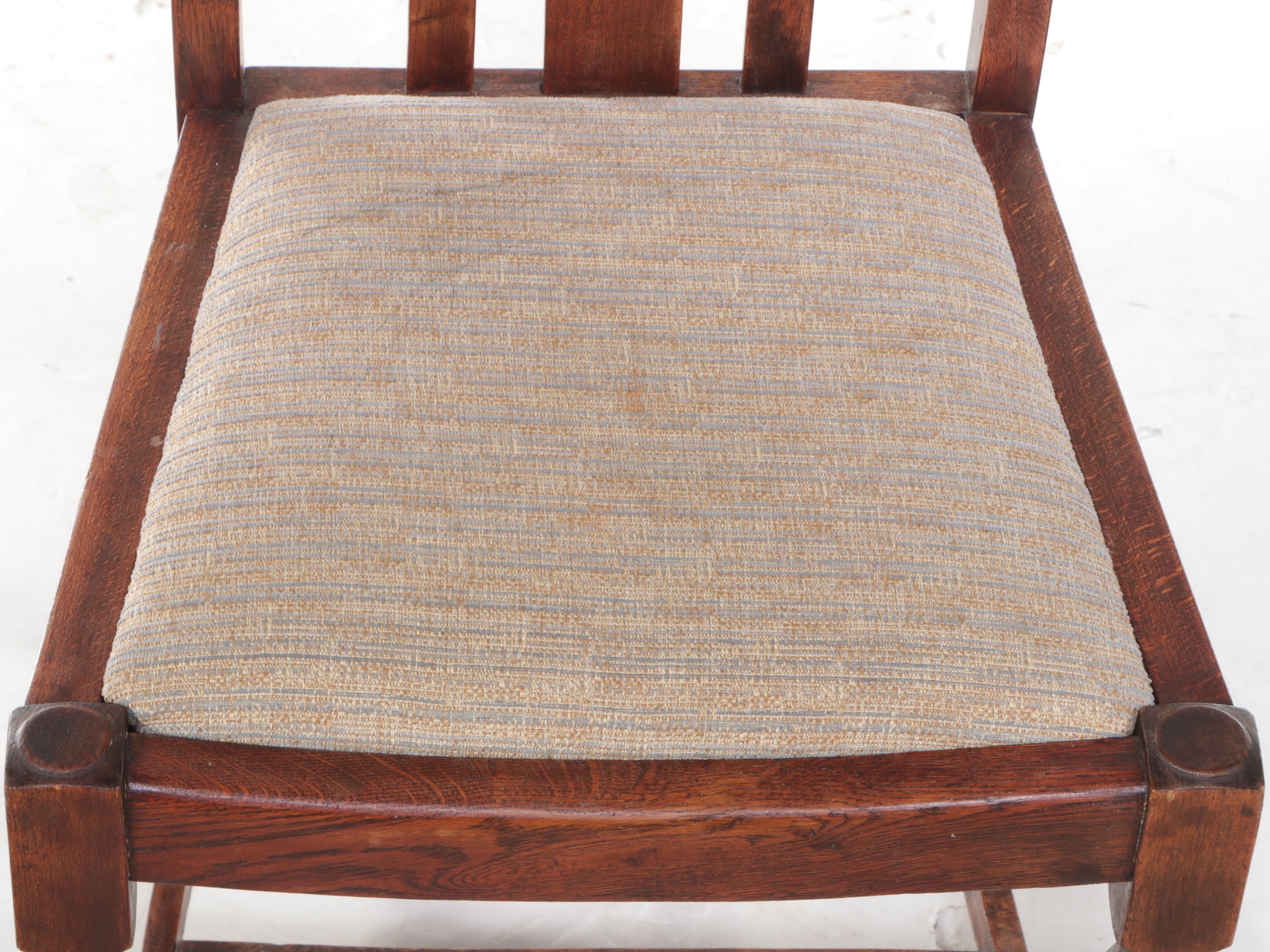 Traditional Style Five Piece Oak Dining Set