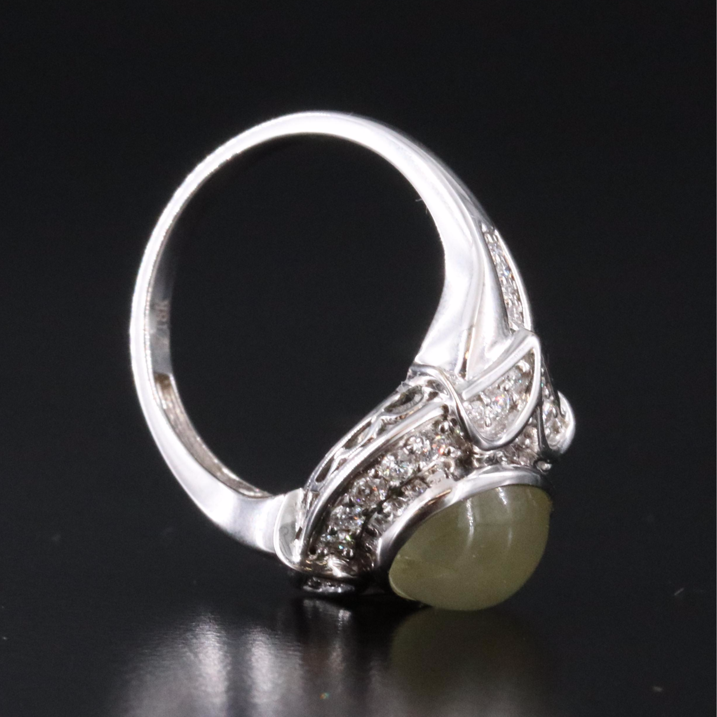 Chromia 18K Cat's Eye Sillimanite and Diamond Ring